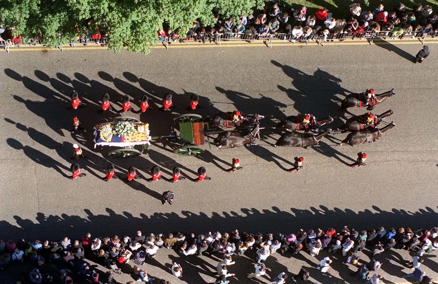 The coffin of Diana, Princess of Wales, makes its way to her funeral service at Westminster Abbey on September 6, 1997 (Neil Munns/PA)