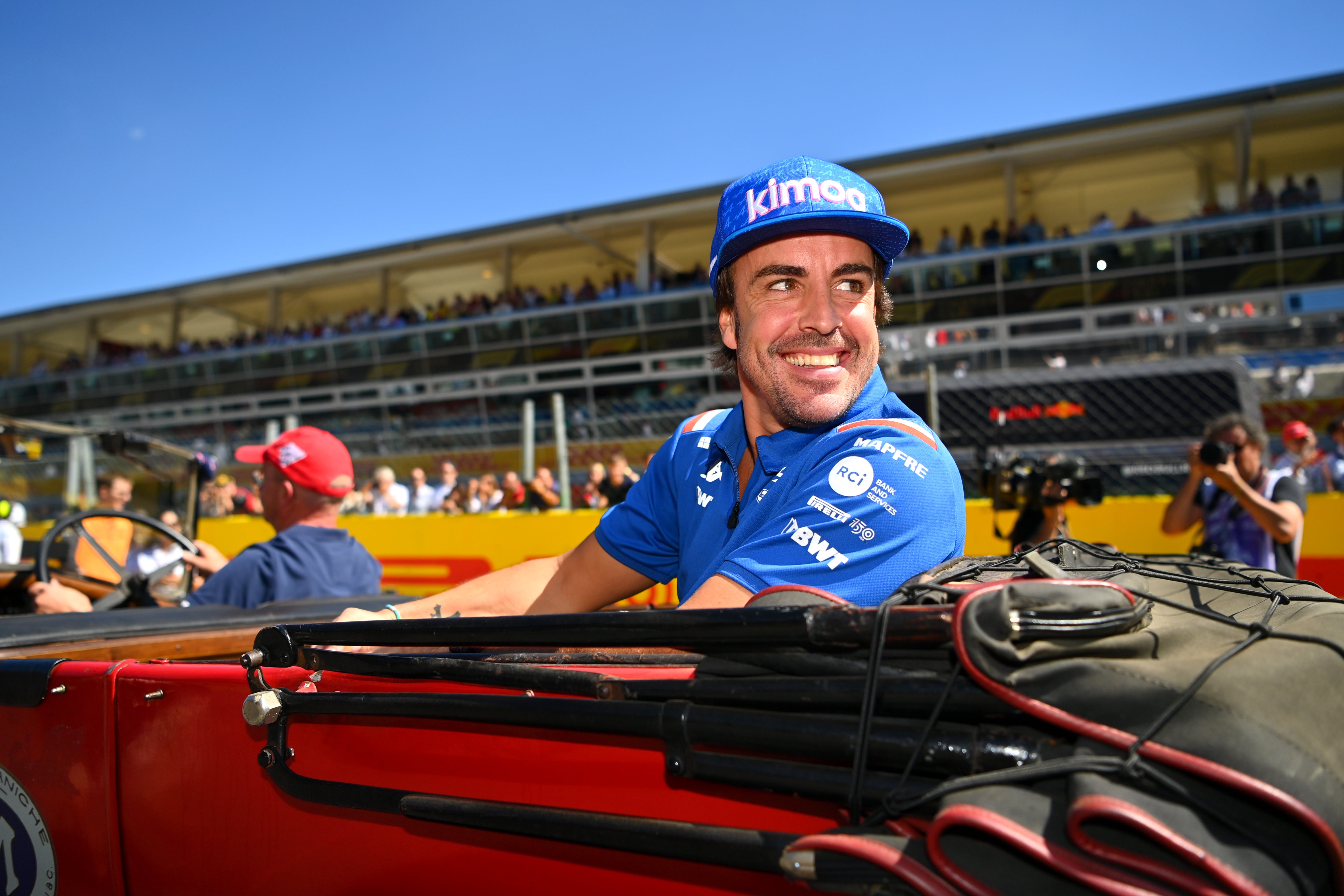 Fernando Alonso insists he will reach 400 Grand Prix starts in Formula 1