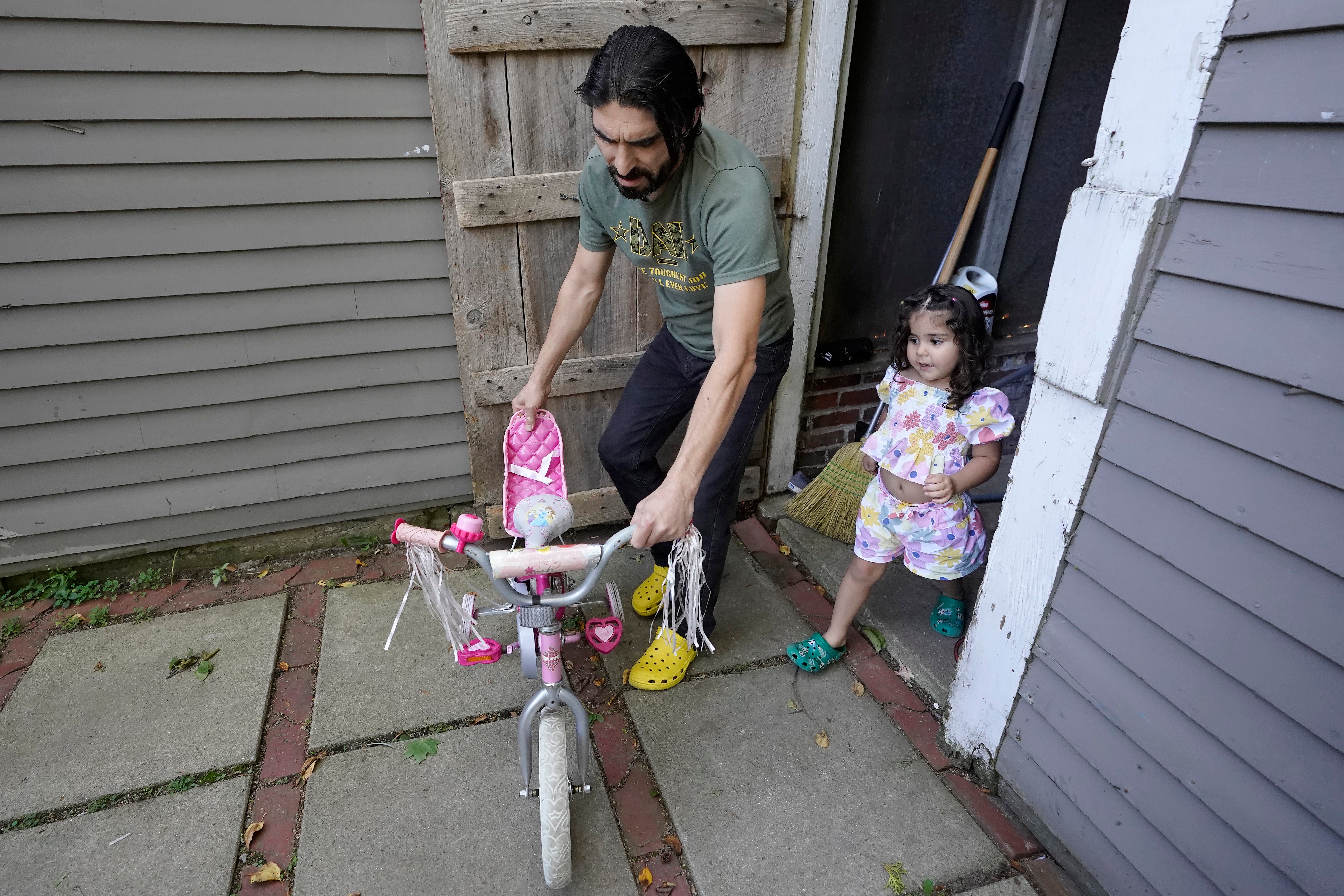 Redesigning Refugee Resettlement