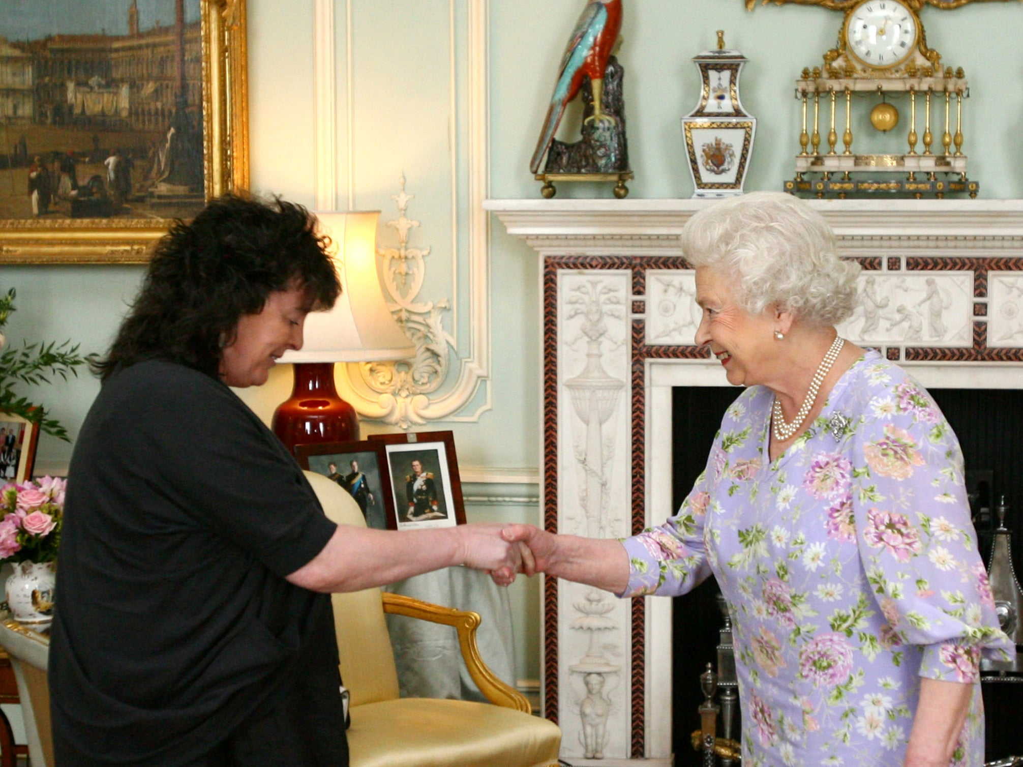 Carol Ann Duffy meeting the Queen in 2009