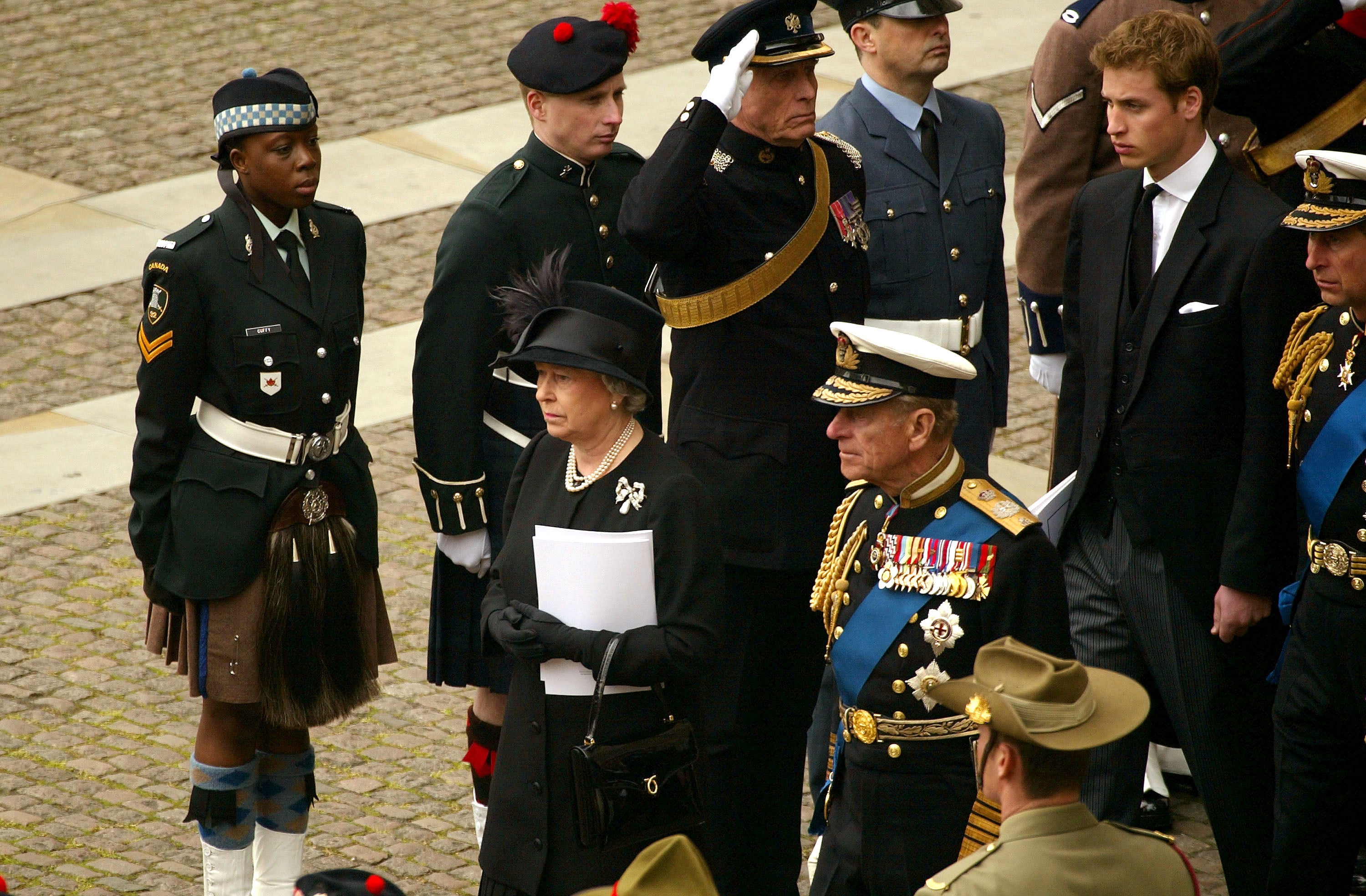 Queen Elizabeth II, accompanied by Prince Phillip, Prince William and Prince Charles, leaves for Windsor Castle after the state funeral