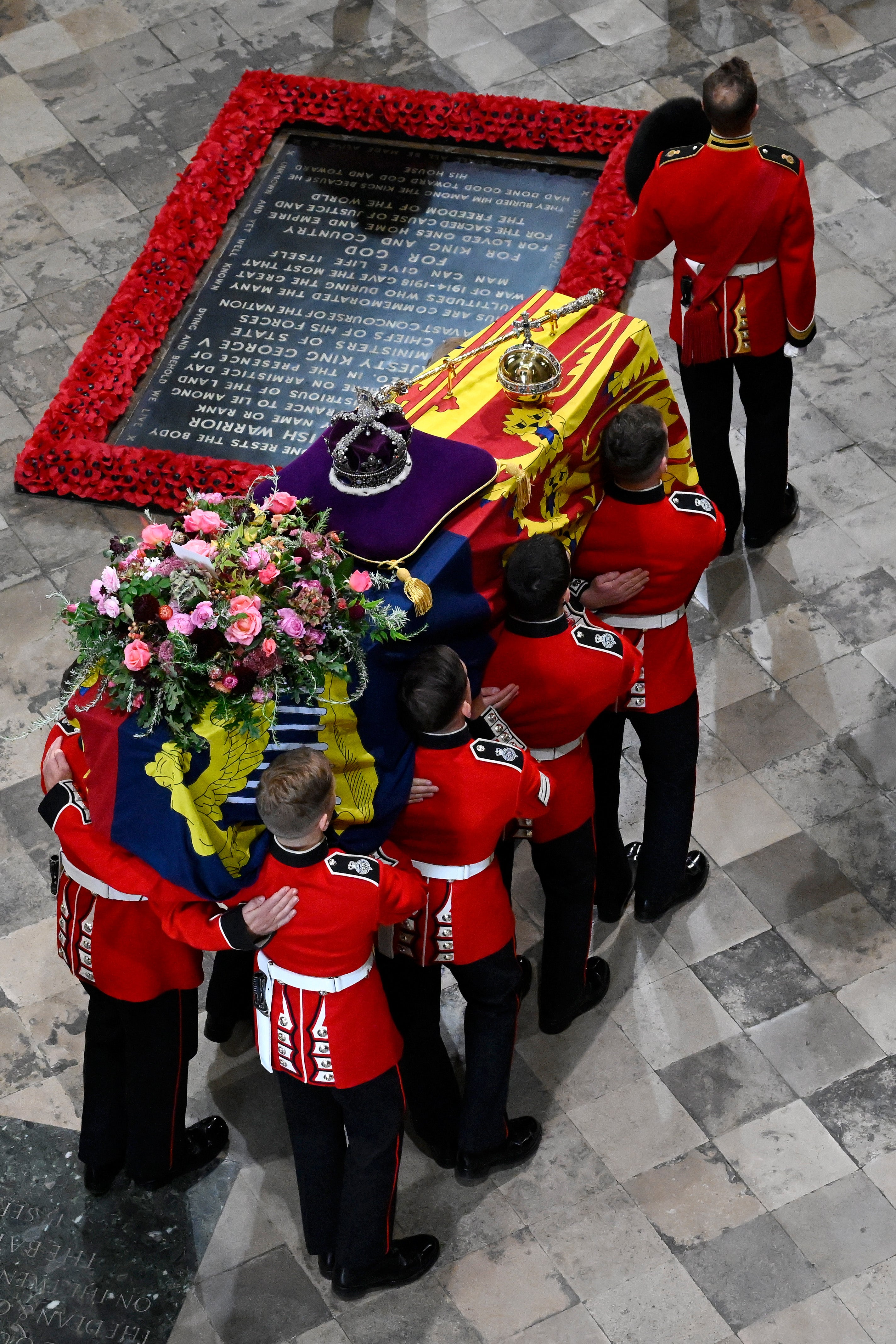 The wreath was made in a sustainable way, Buckingham Palace said