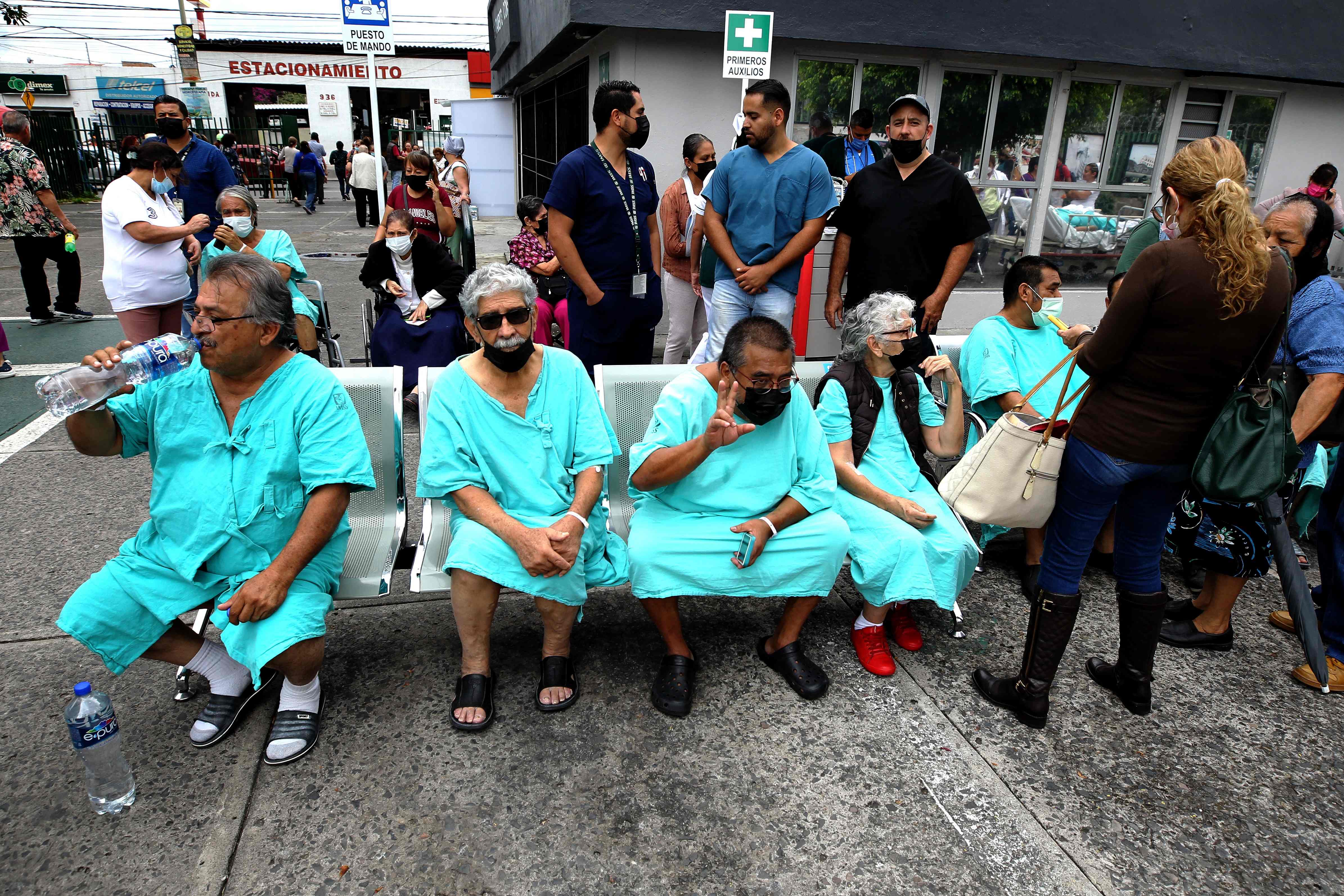 Patients in treatment wait in the esplanade of the Medical Center moments after an earthquake in Guadalajara, Jalisco state, Mexico, on September 19, 2022