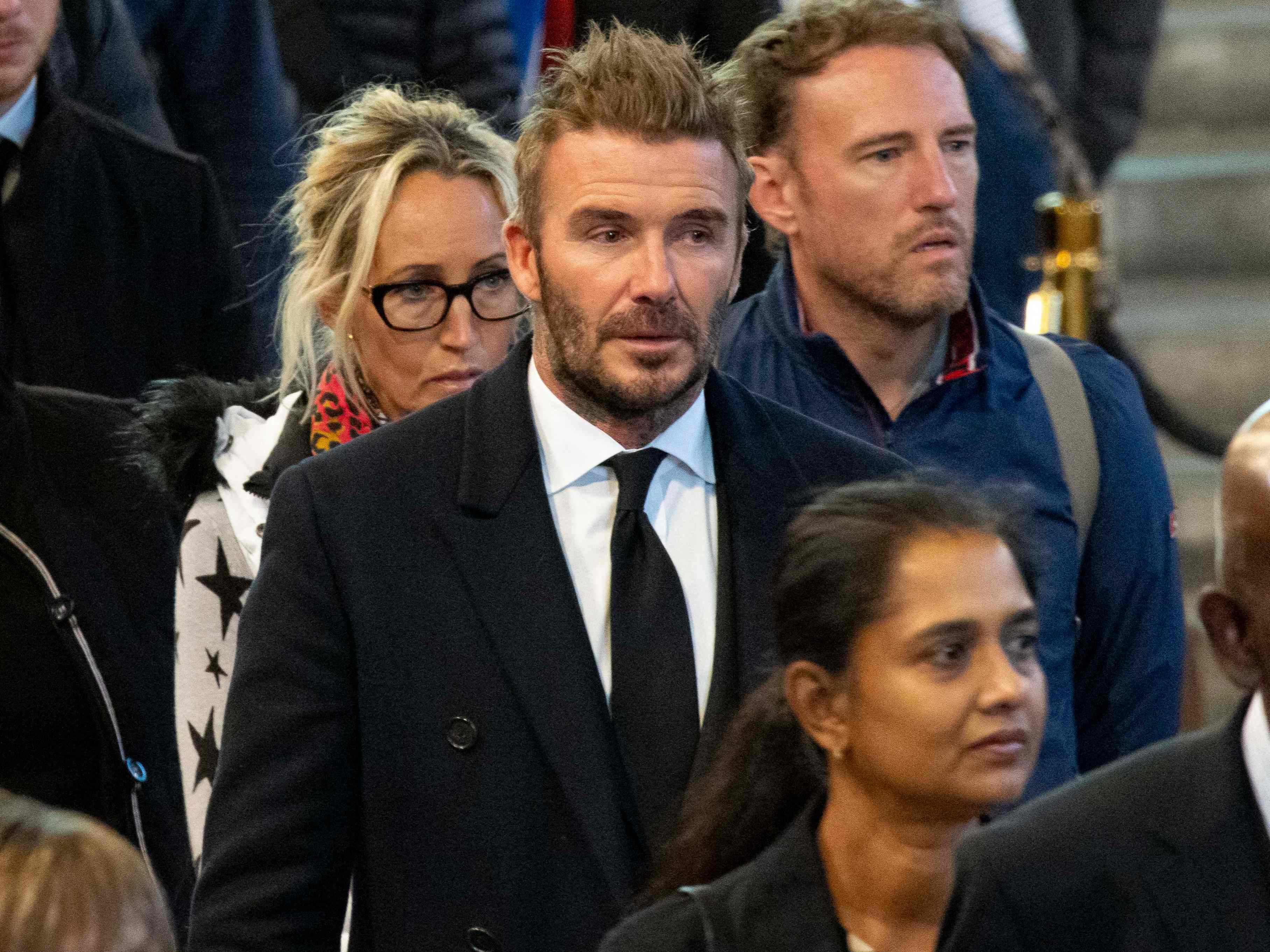 Queen queue jump: who waited in line and who didn’t? 