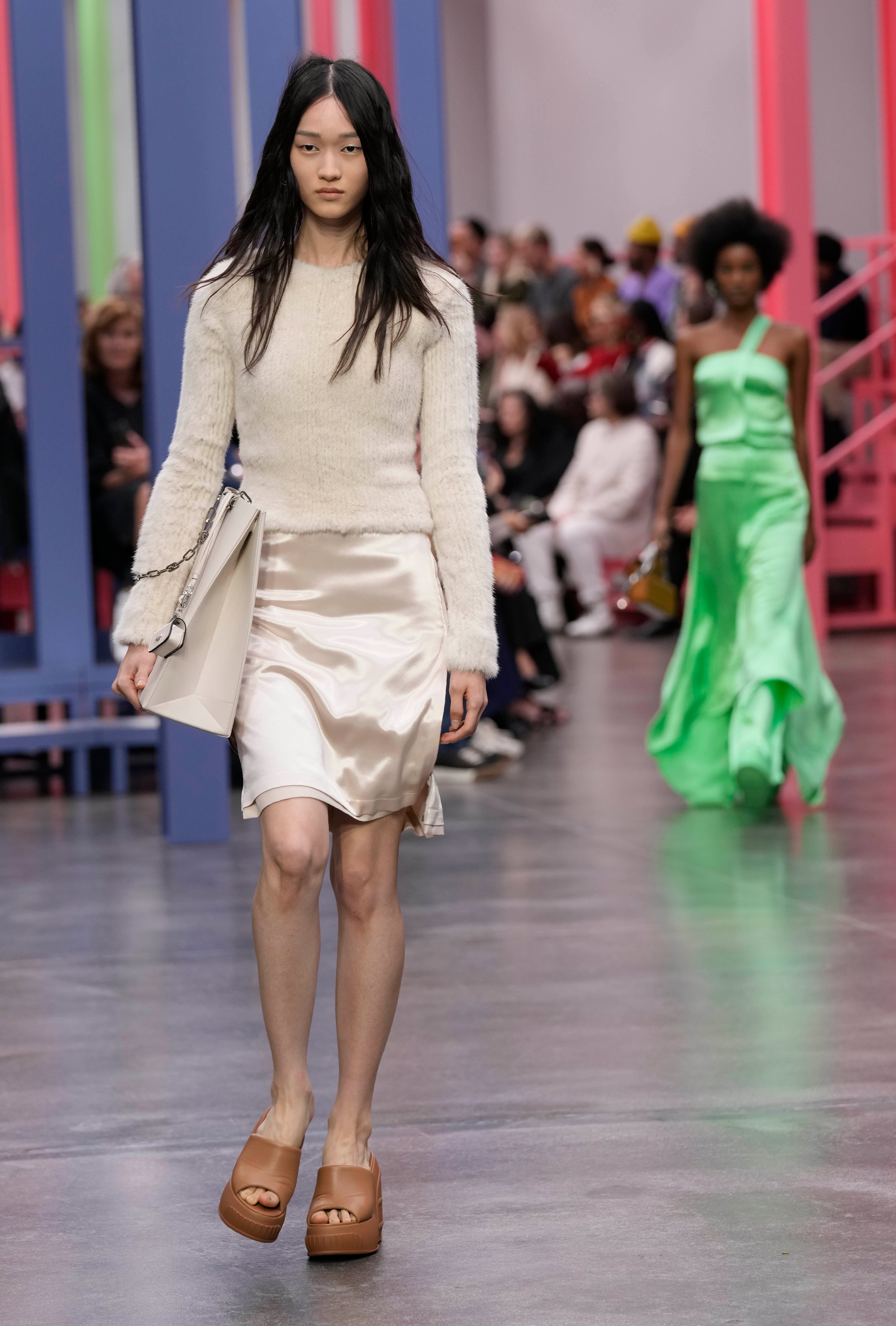 Italy Fashion Fendi Womens SS 23