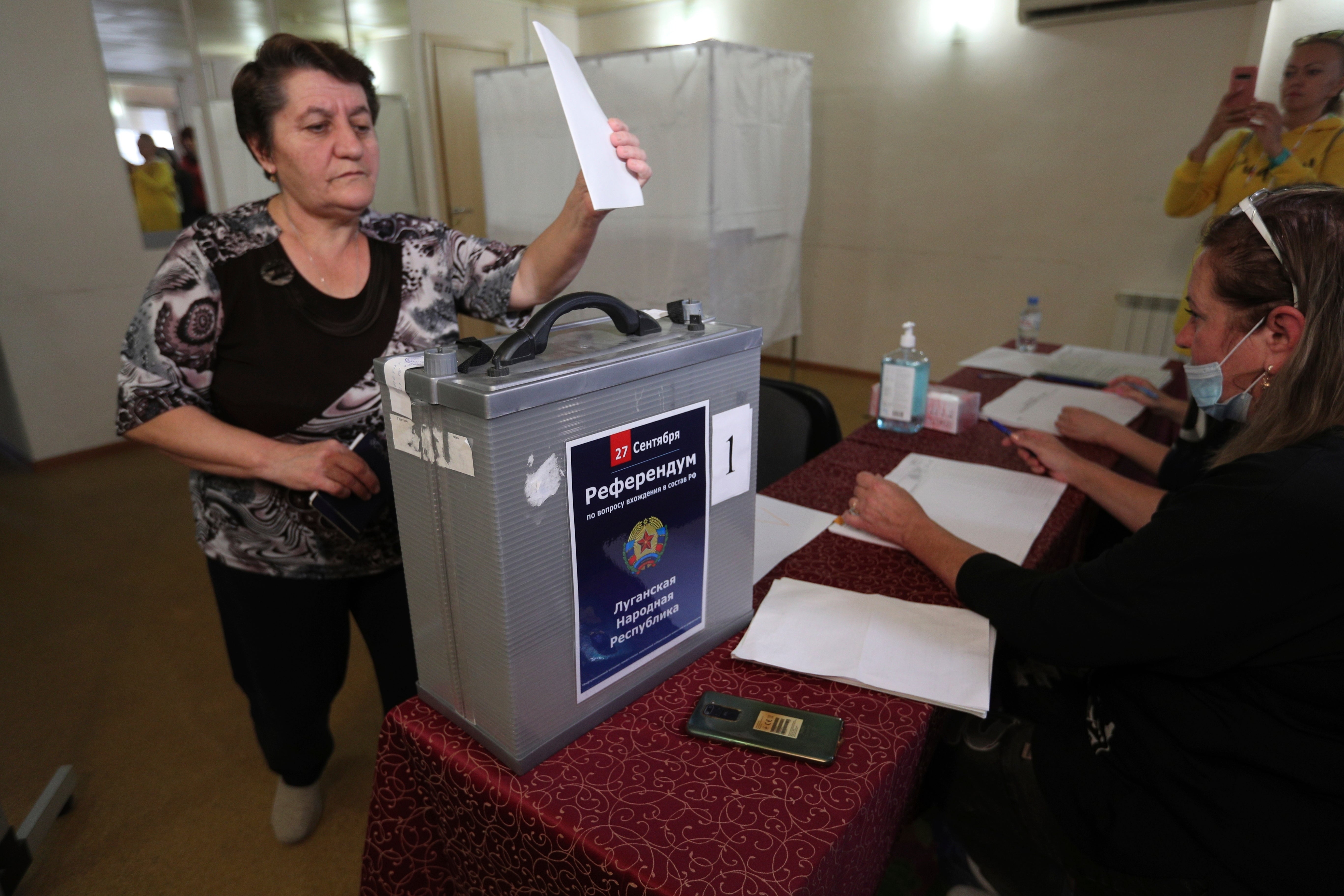 Ukrainians start voting in ‘sham’ referendums to become part of Russia