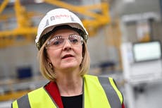 Liz Truss to relax immigration rules to ease Brexit workforce shortage