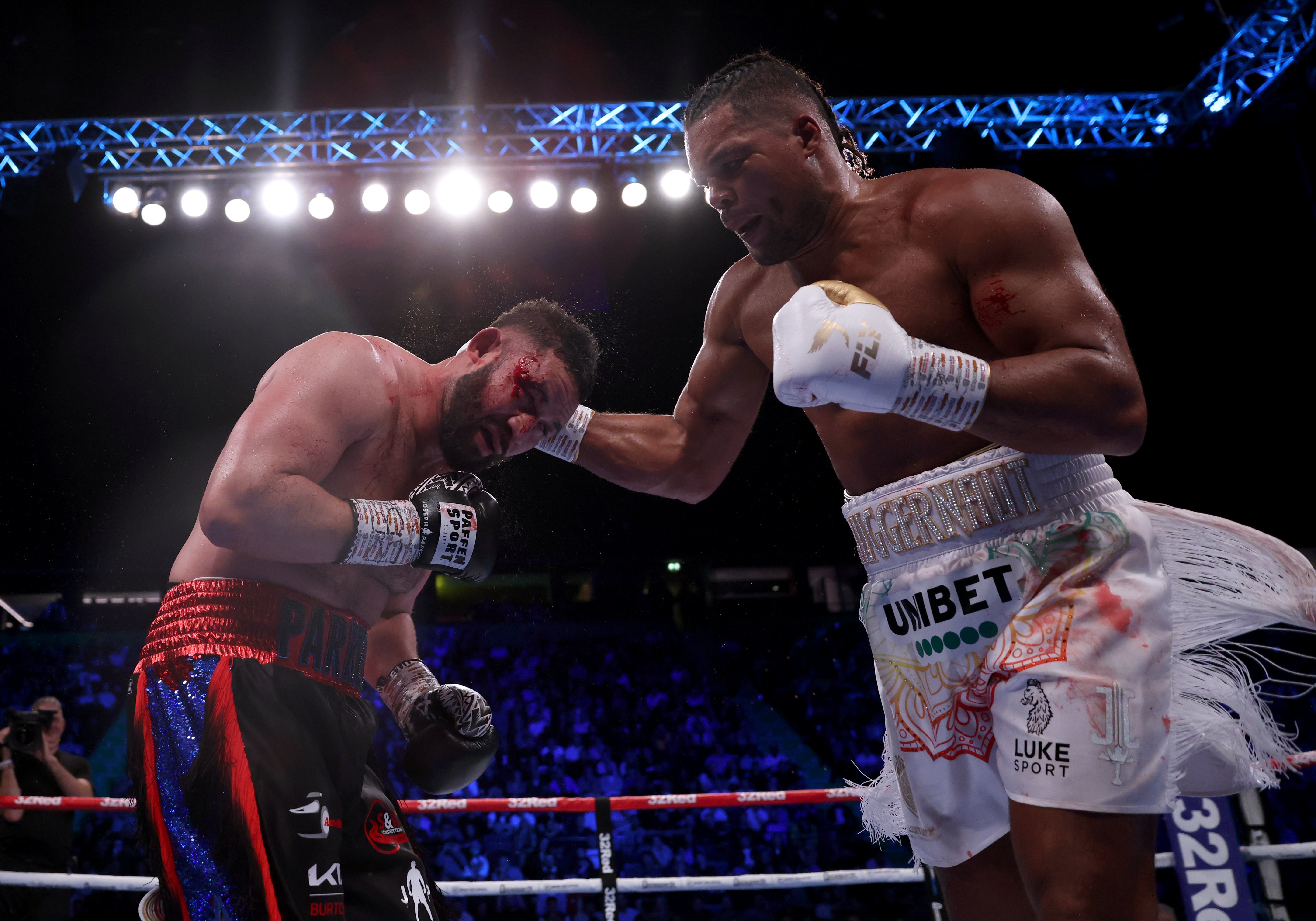 In his most recent bout, Joe Joyce (right) stopped Joseph Parker in September