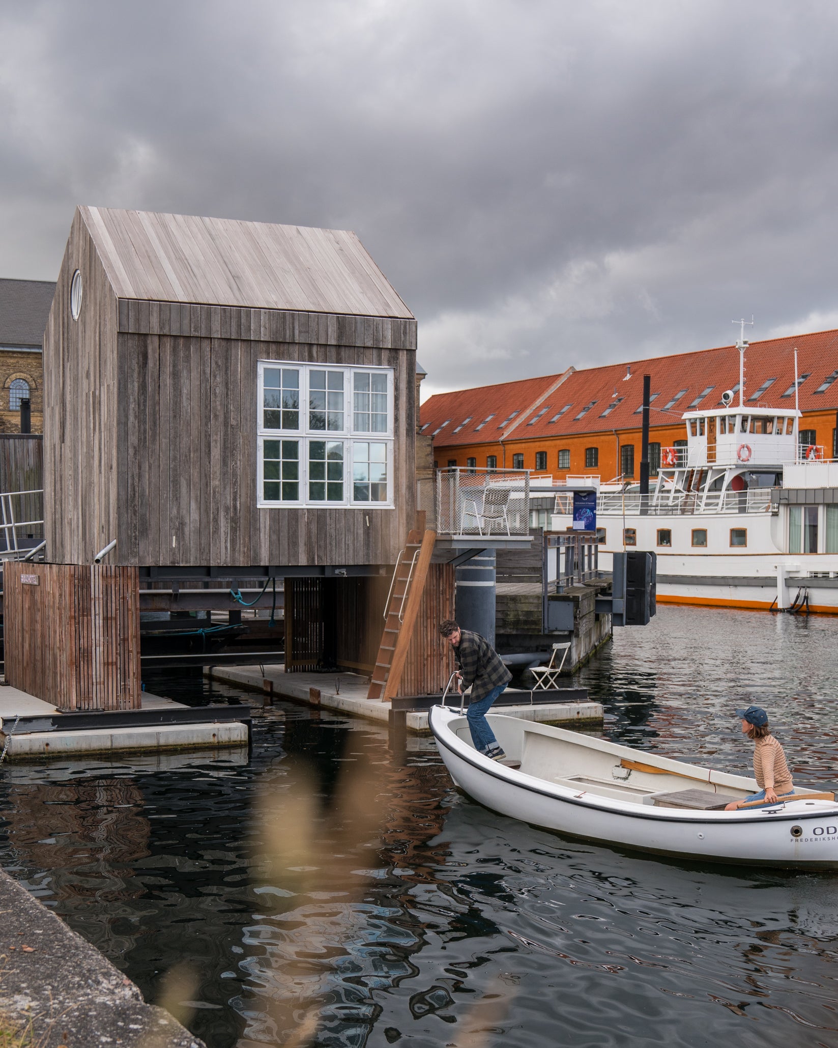 The Kaj ‘floating cabin'