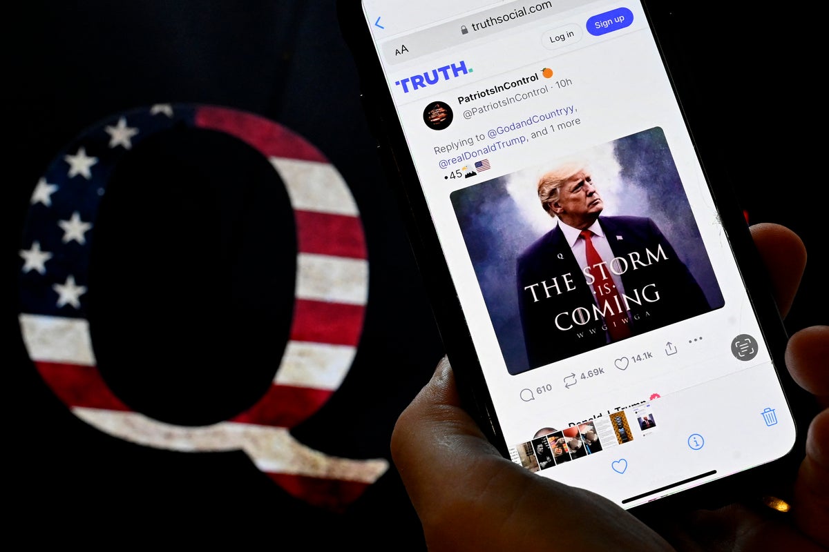 Trump Elevates Qanon Conspiracy Theory In Late-night Truth Social Post