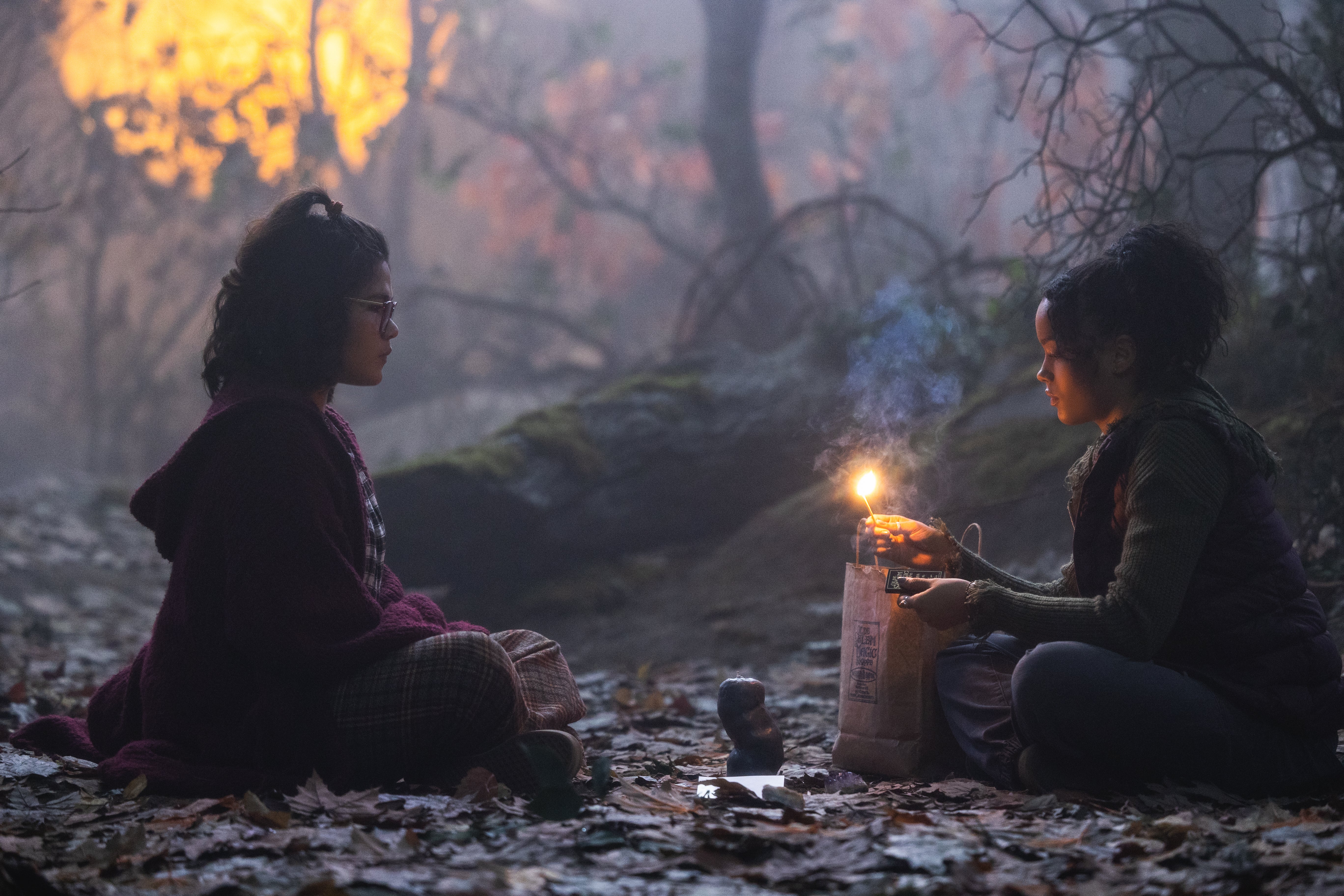 Izzy (Belissa Escobedo) and Becca (Whitney Peak) in ‘Hocus Pocus 2’