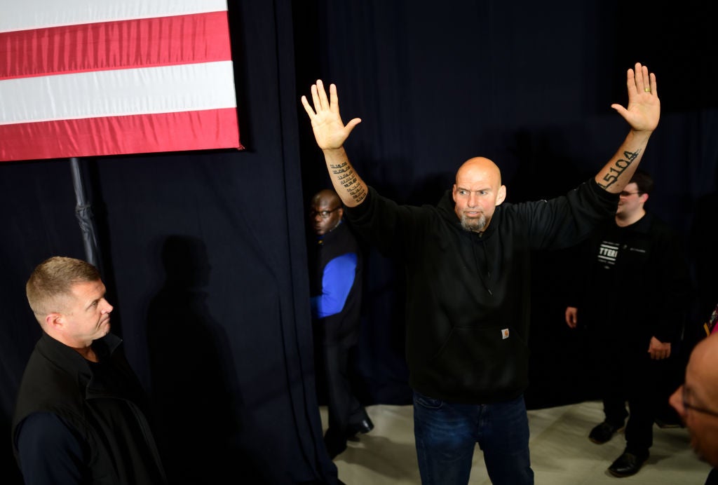John Fetterman’s lead over Dr Oz is cut in half in new Pennsylvania poll
