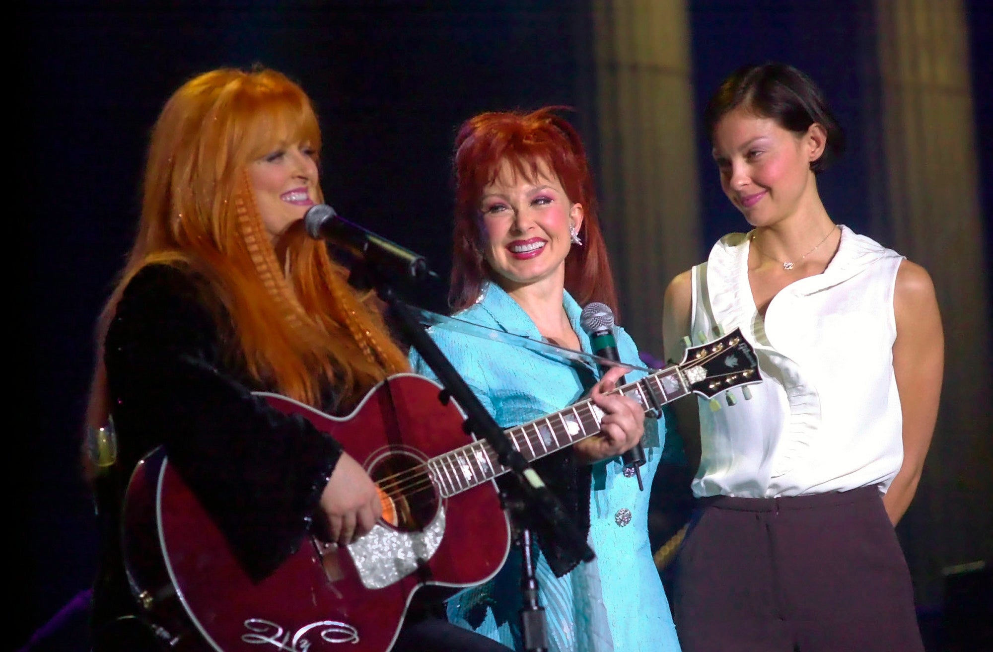 (L-R) Wynonna, Naomi and Ashley Judd in concert in 2022