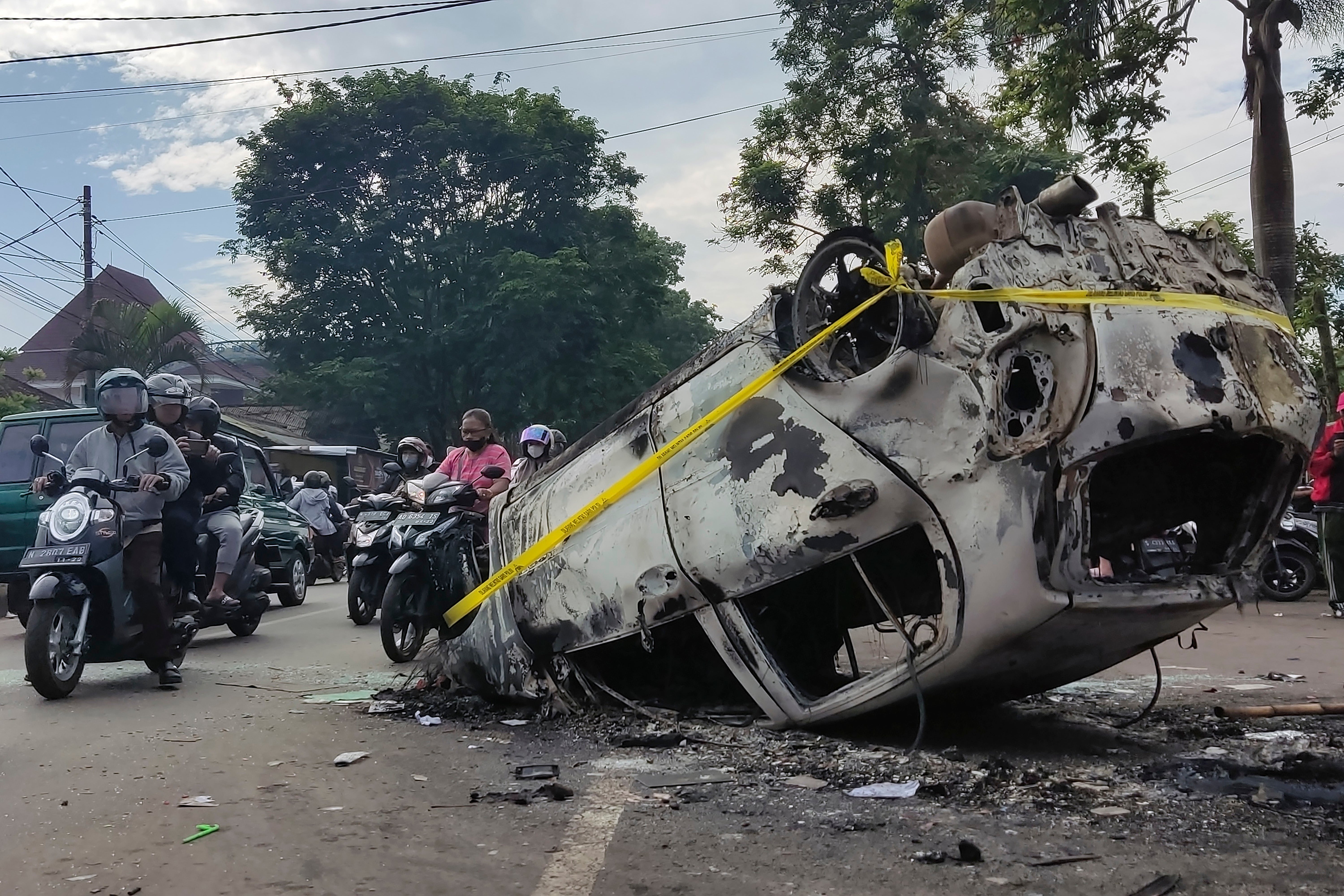 APTOPIX Indonesia Soccer Deaths