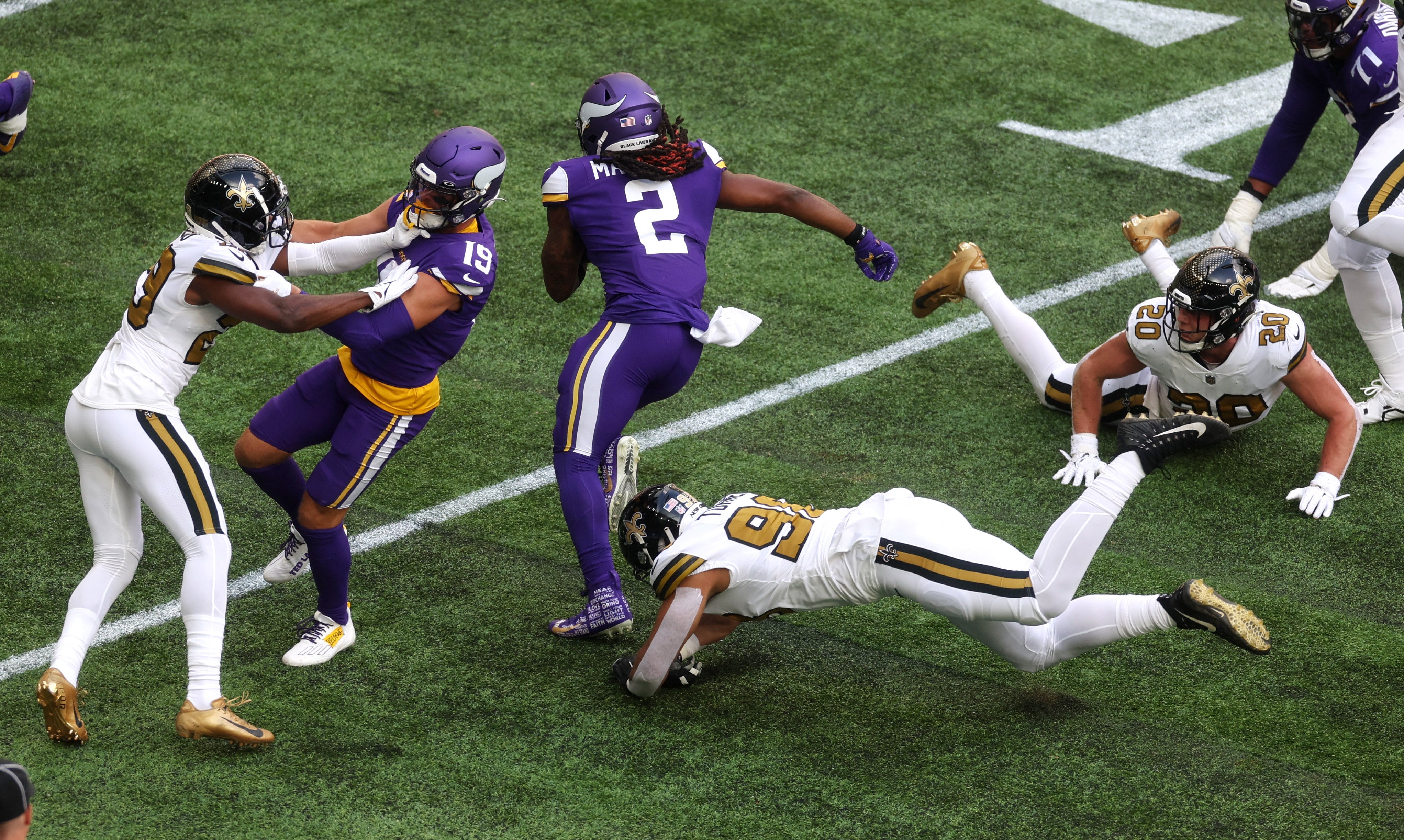 Alexander Mattison scored for the Vikings on the opening drive of the game