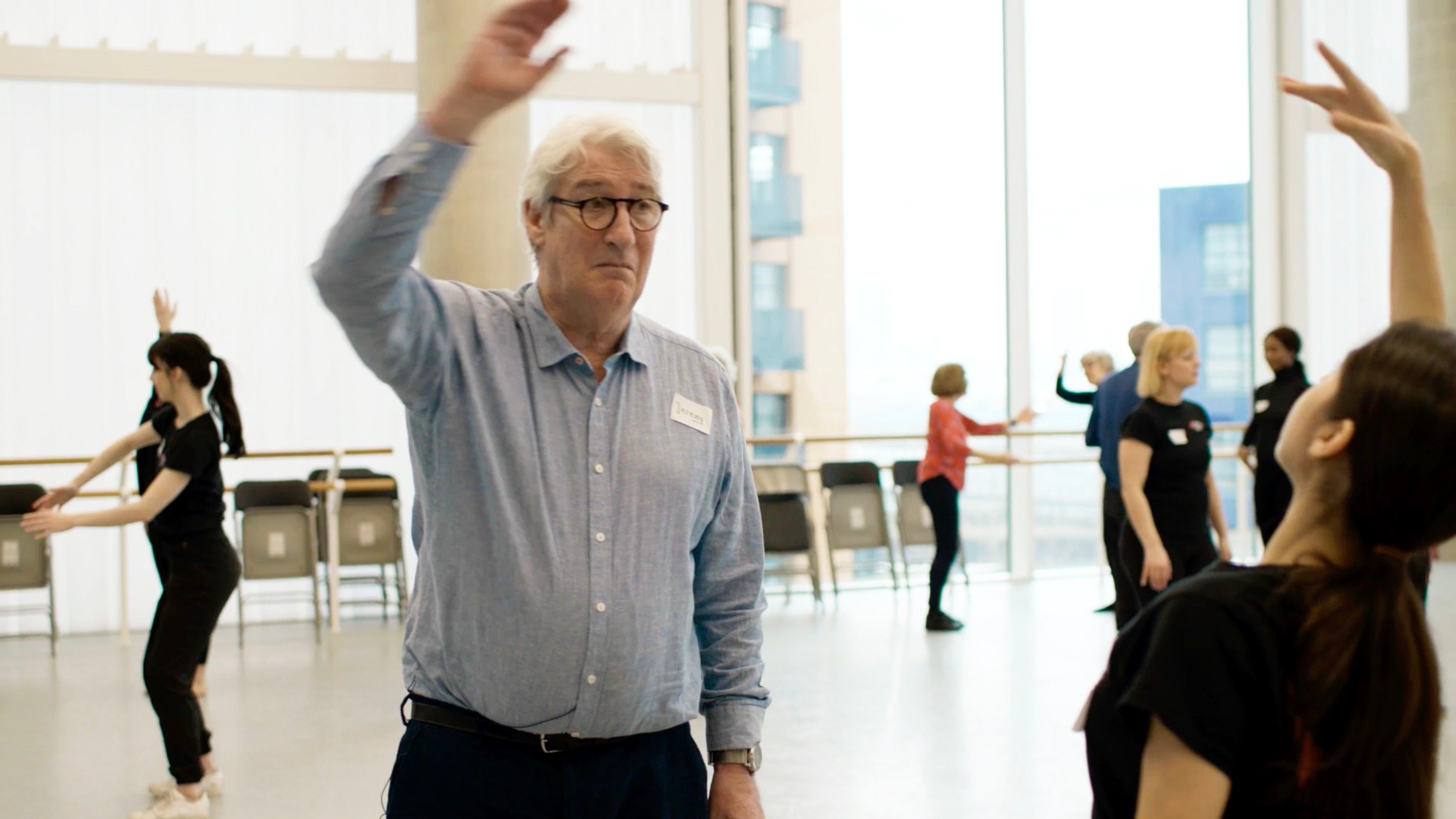 Paxman attends his first ever ballet class