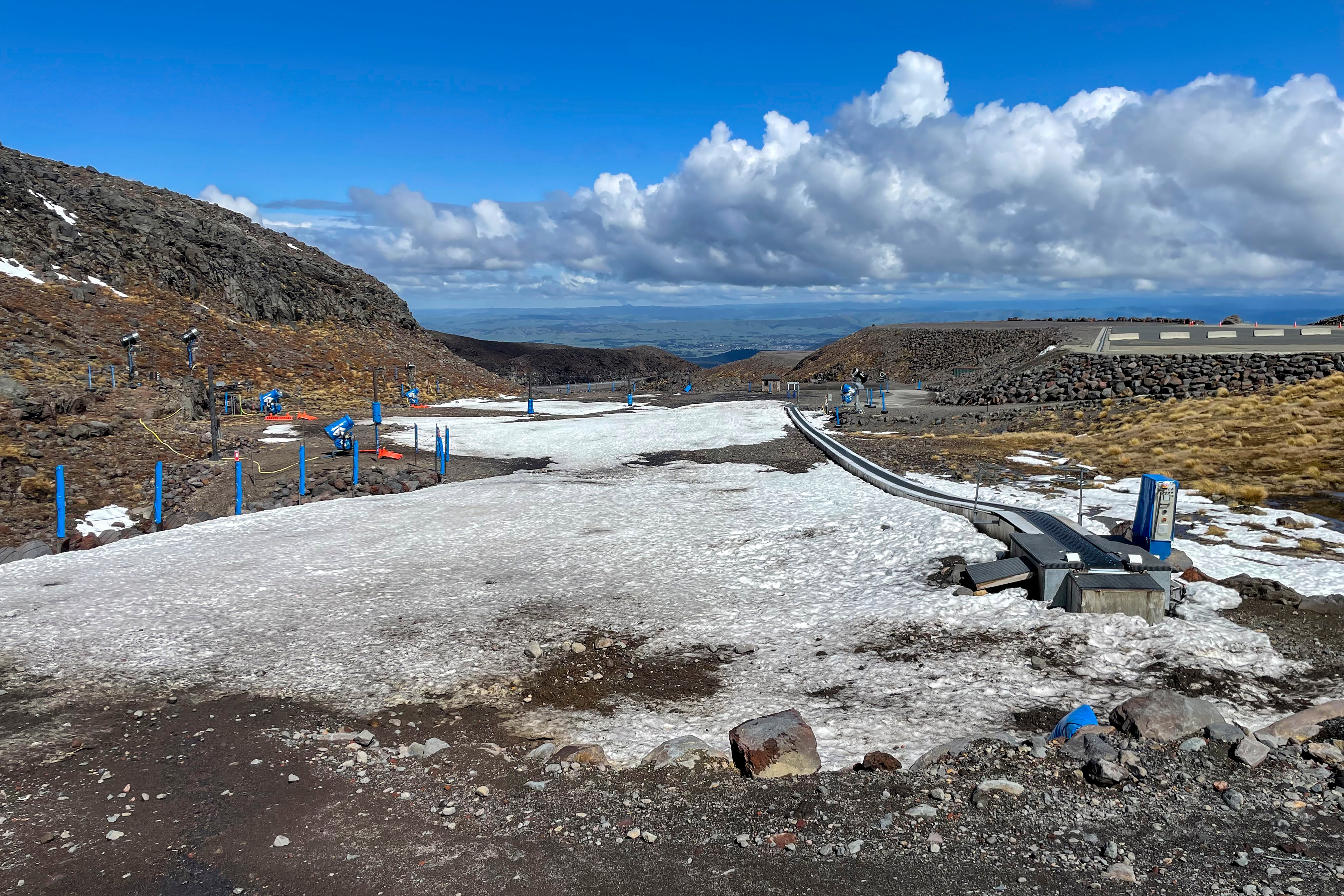 New Zealand Ski Troubles