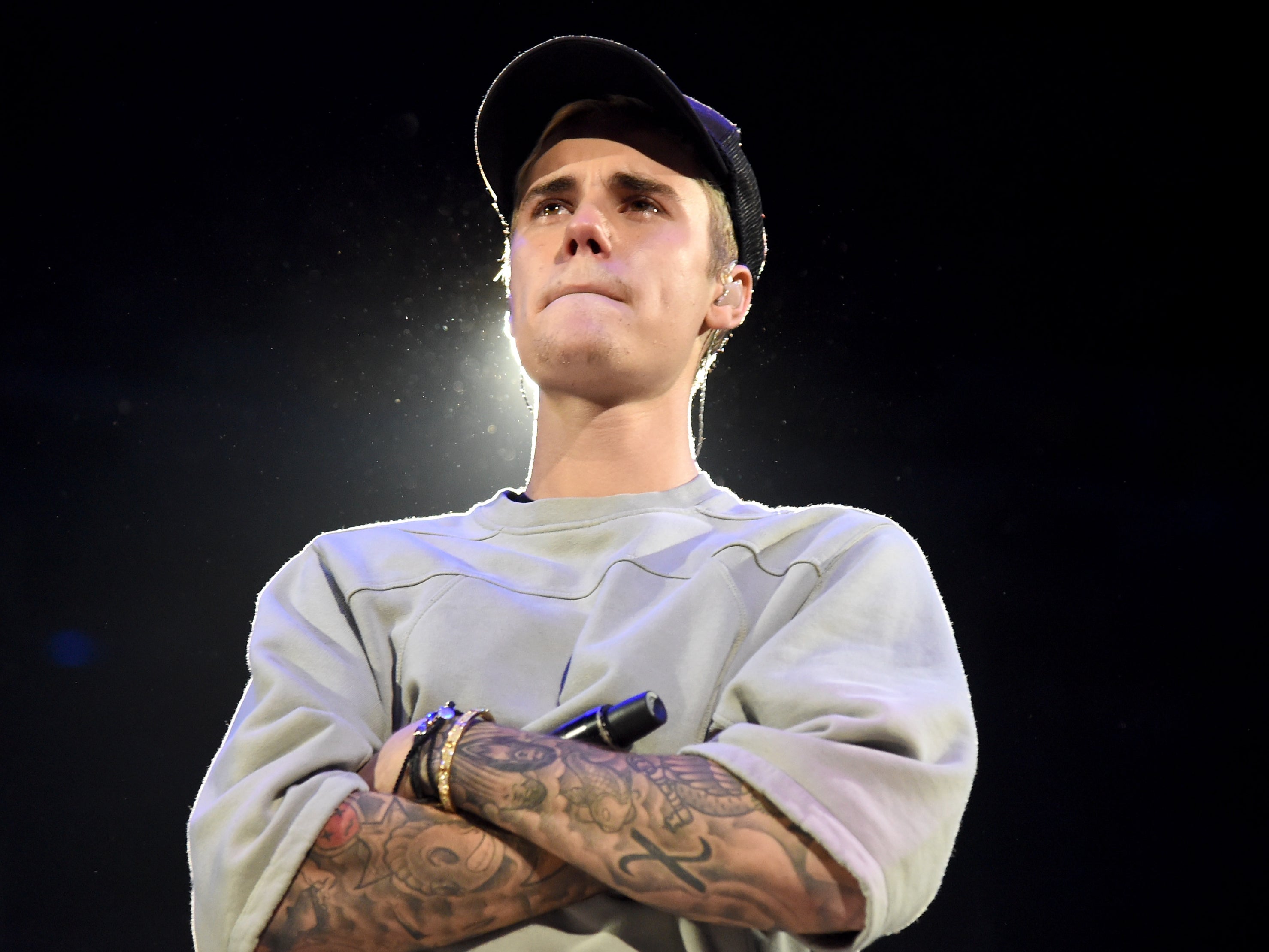 Justin Bieber cancels remaining world tour dates to focus on his health