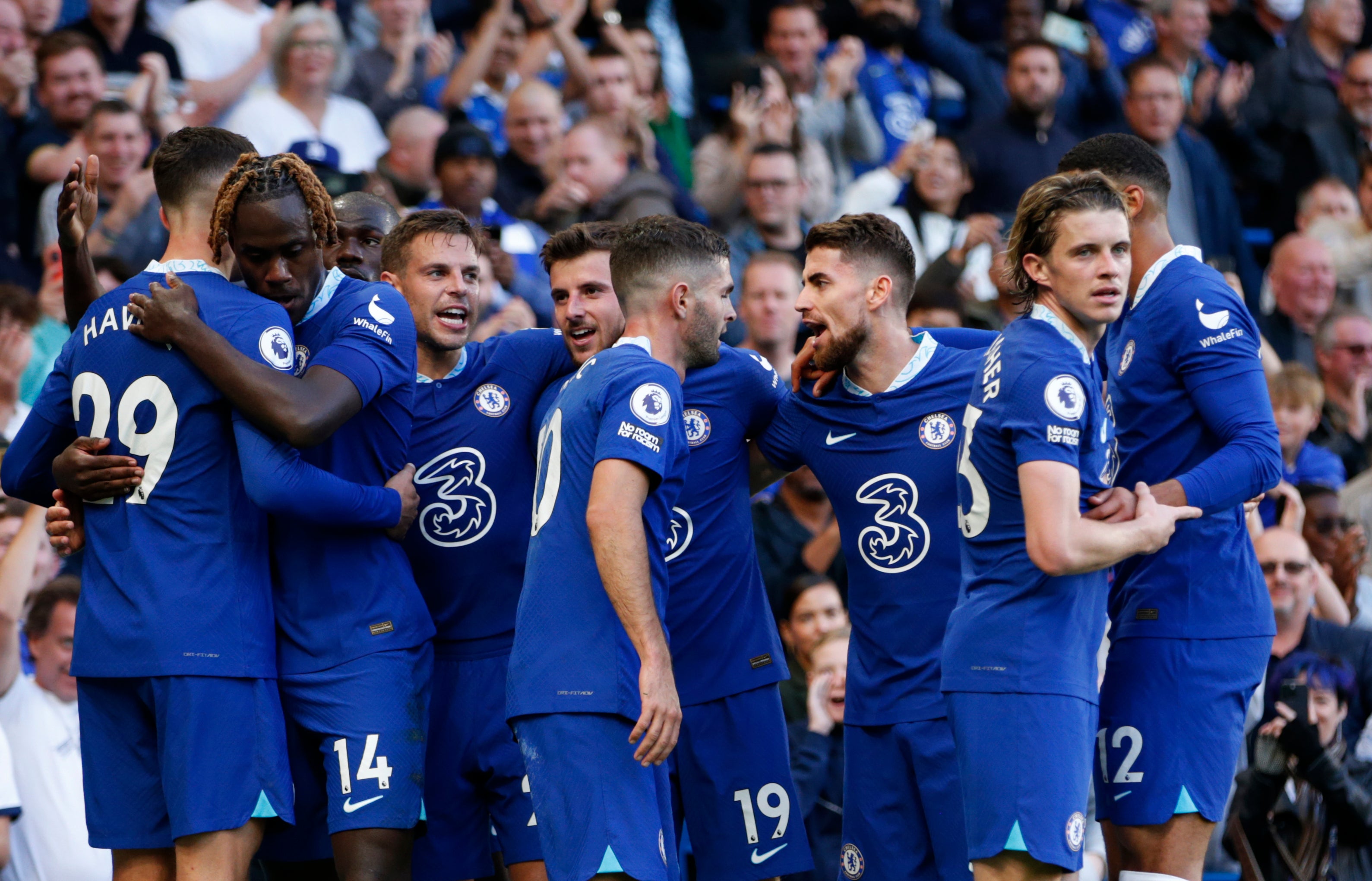 Chelsea players congratulate Kai Havertz after he broke the deadlock