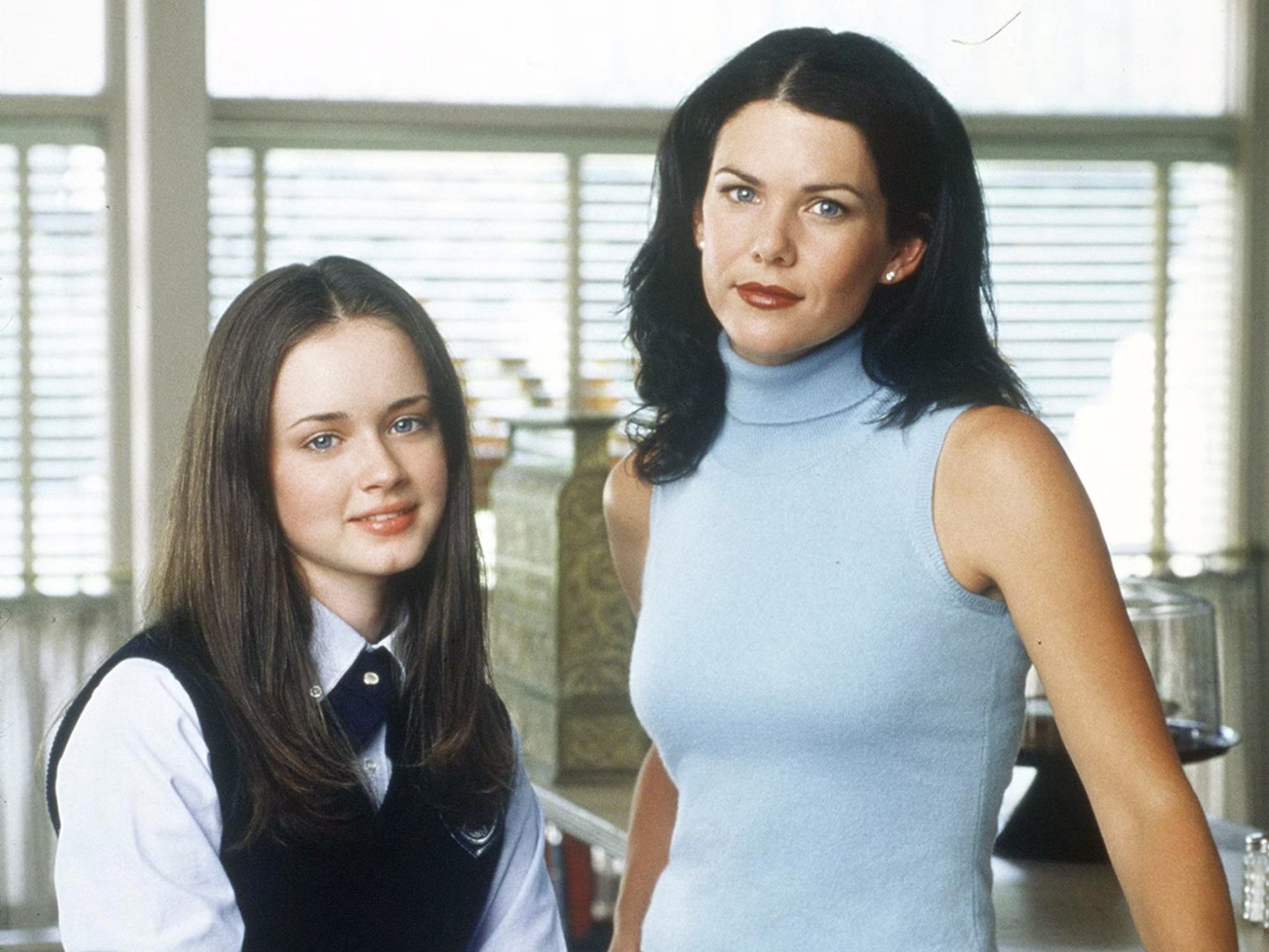 Alexis Bledel and Lauren Graham in ‘Gilmore Girls’