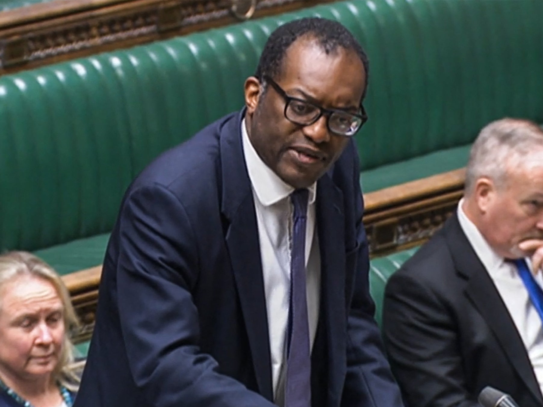 Liz Truss news – live: Kwarteng ‘in denial’ as BoE steps in to calm markets