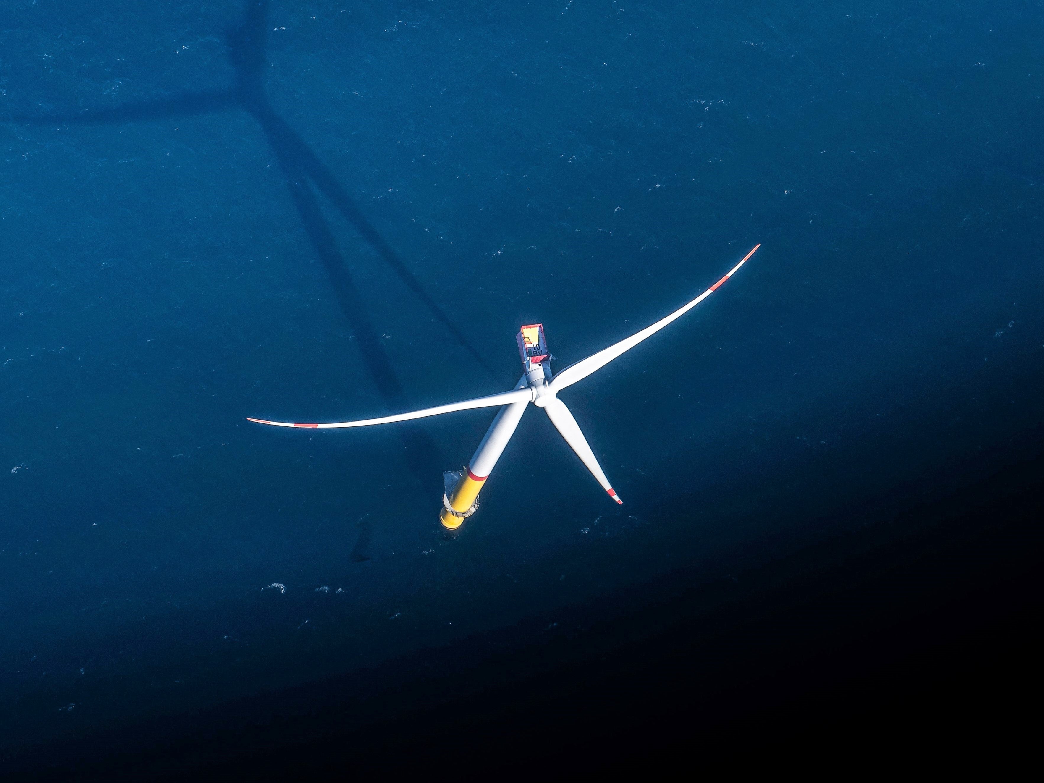 Wind power world record broken by ‘revolutionary’ turbine
