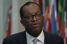 Kwasi Kwarteng says he is ‘absolutely 100%’ not resigning as chancellor