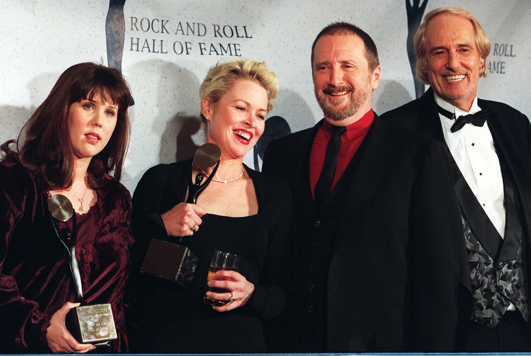 (L-R) Owen Elliot, with band members Michelle Phillips, Denny Doherty and John Phillips