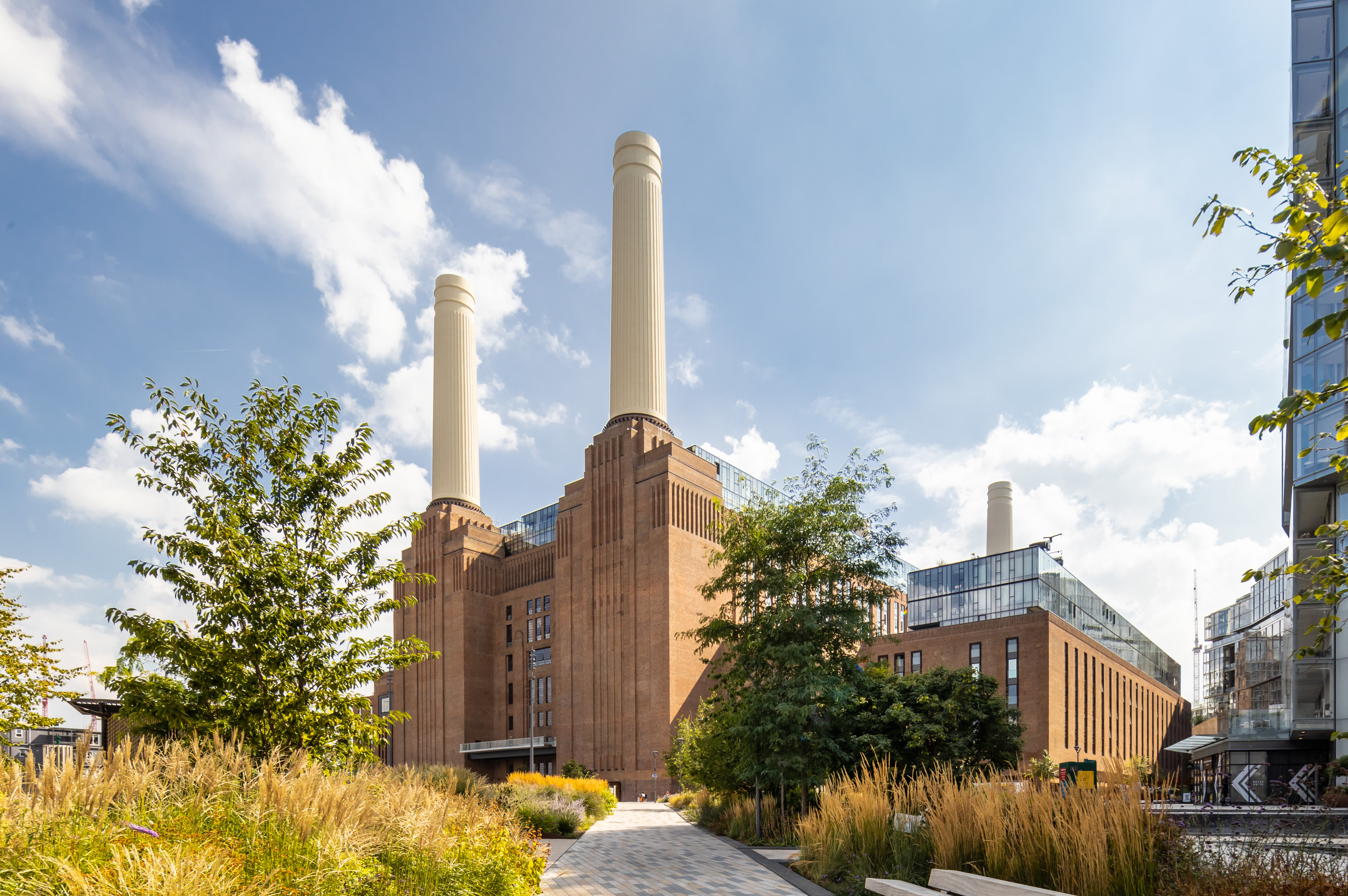 The 1929 power station has been reincarnated as a shopping and dining complex