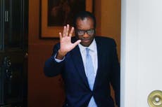 Pound to dollar falls as Kwasi Kwarteng sacked as chancellor by Liz Truss