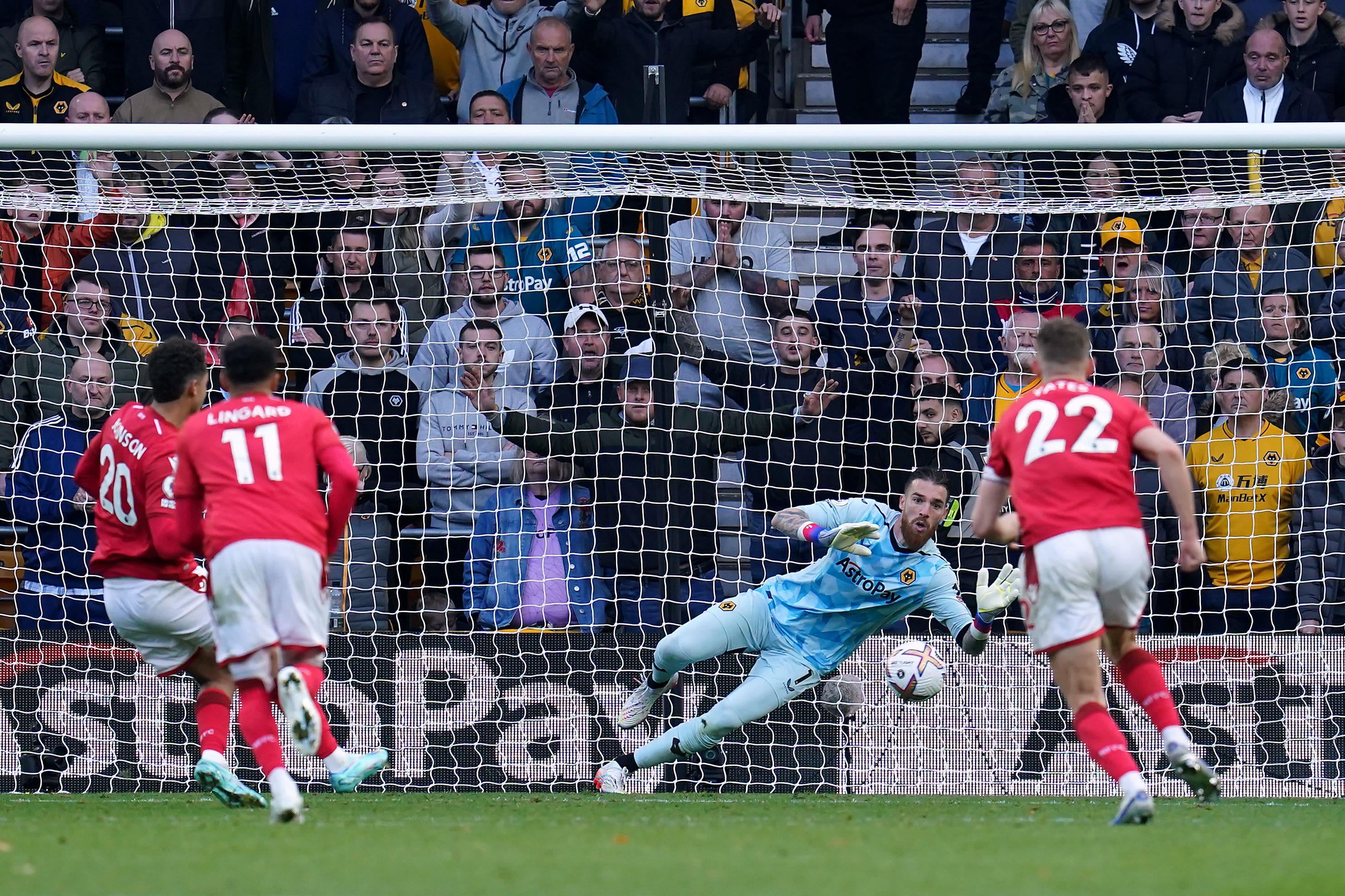 Jose Sa saves Brennan Johnson’s penalty at Molineux