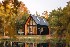 ‘Tiny hotel’ built by 25-year-old in Texas makes $500,000 in bookings in just one year