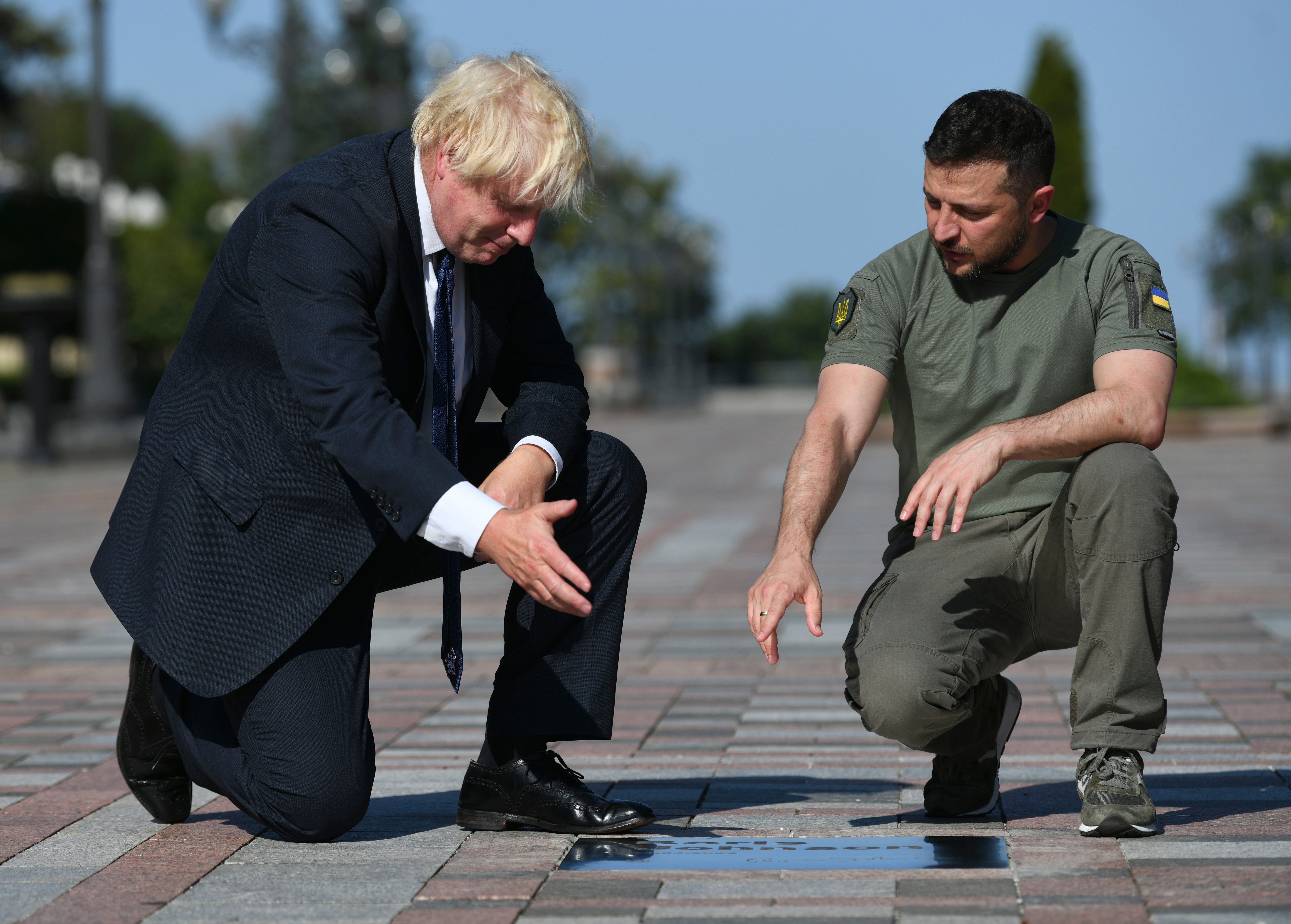 Ukrainian President Volodymyr Zelensky and Boris Johnson in Kyiv in August 2022