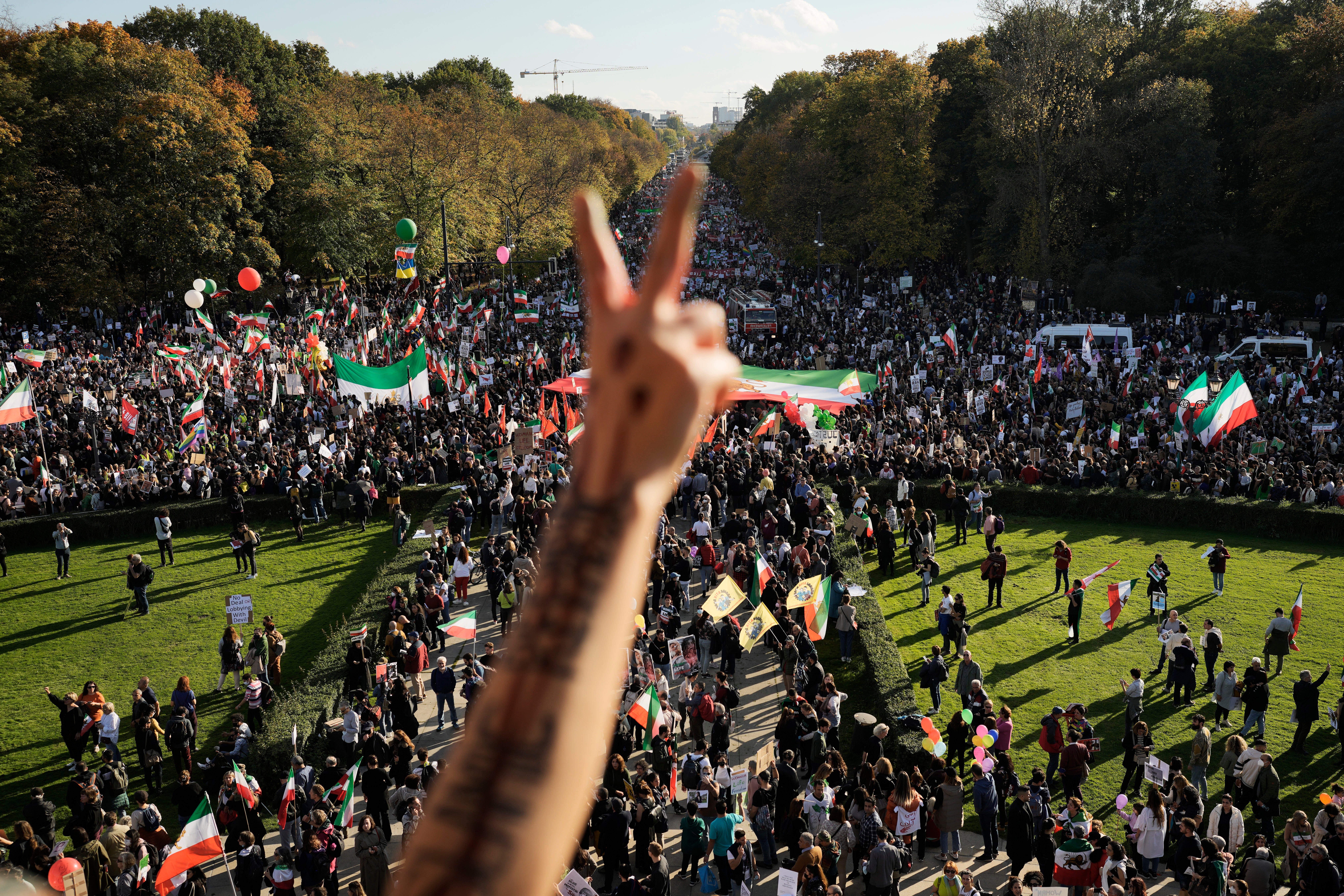 Iran protests trigger solidarity rallies in Europe, US