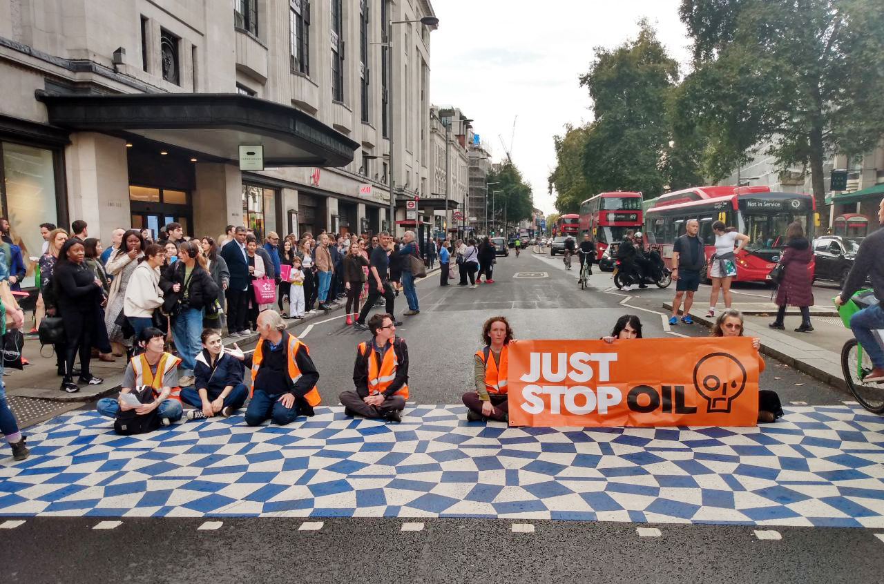 The road blockages follow four weeks of civil resistance by the campaign group