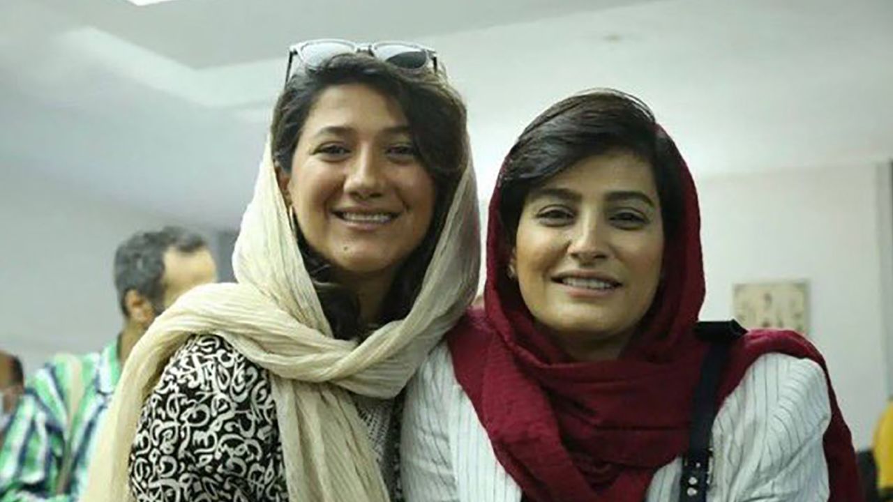 Iranian journalists Niloofar Hamedi (left) and Elahe Mohammadi were among the first to report on the death of Mahsa Amini. Both are jailed and accused of espionage