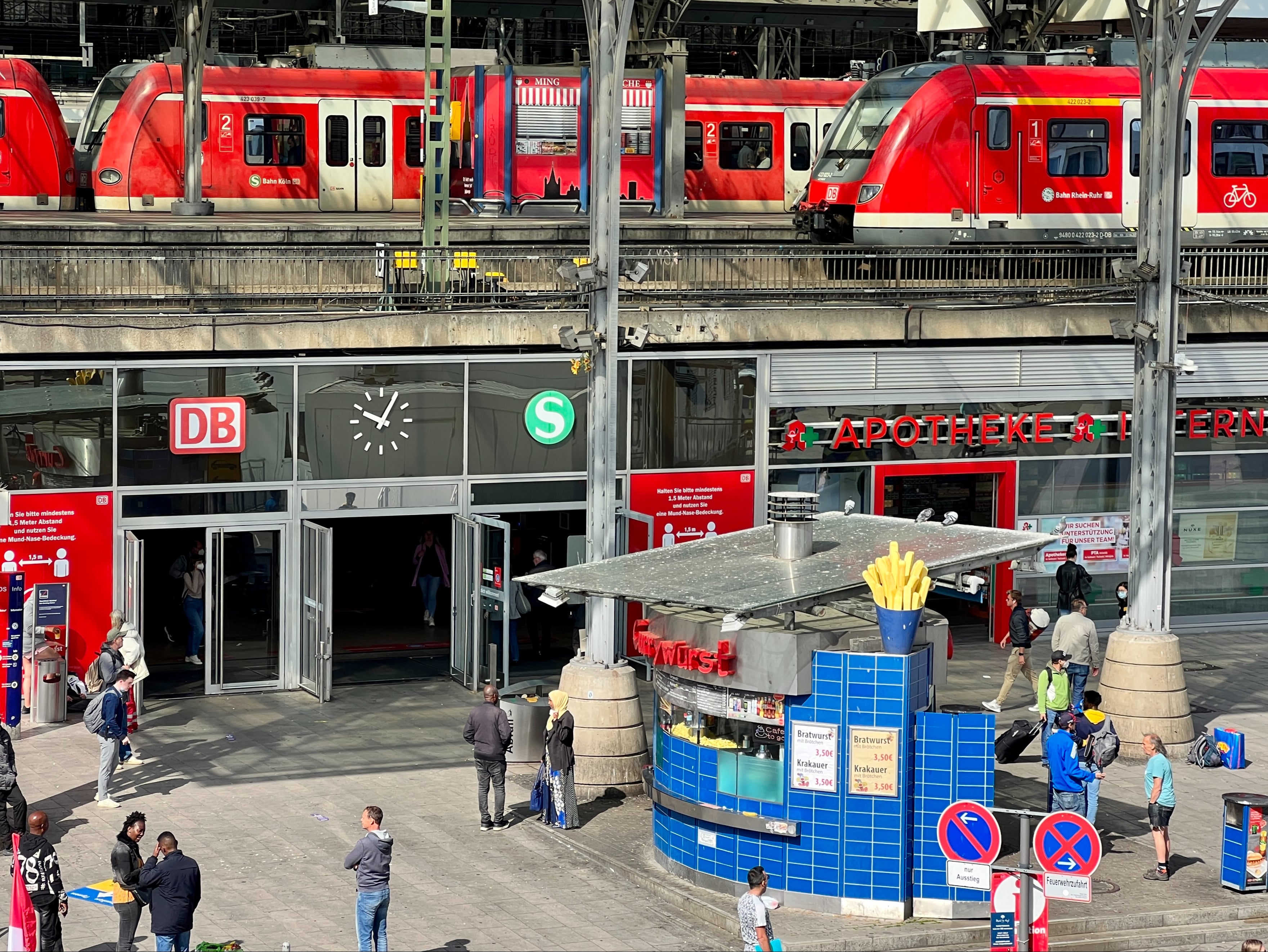 <p>Arriving soon: Trains at Cologne station on the first day of the €9 ticket, 1 June 2022</p>