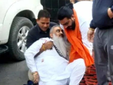 The leader of a radical Hindu group, Sudhir Suri, was shot dead in Amritsar, Punjab