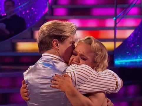 Nikita Kuzmin and Ellie Simmonds hugging on ‘Strictly Come Dancing’