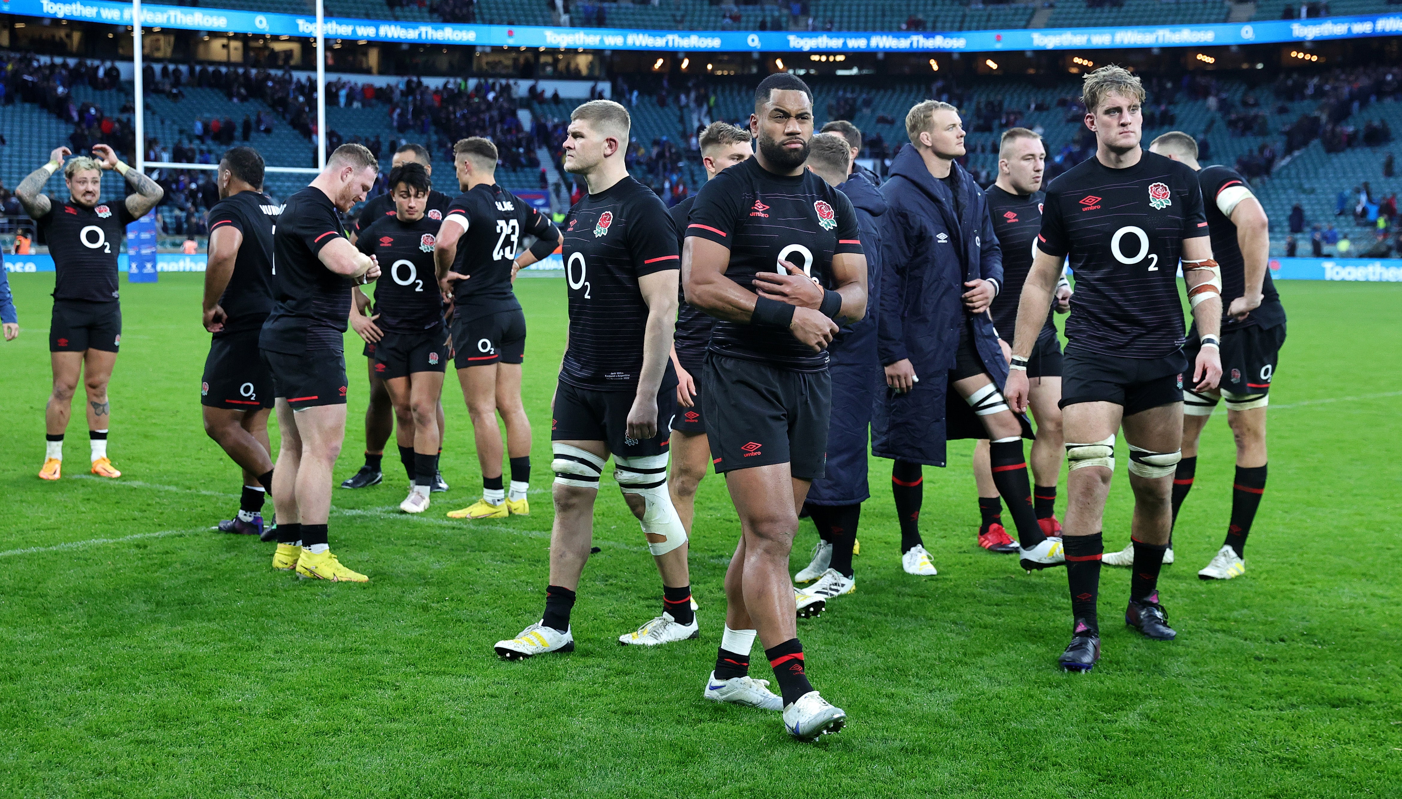 England look dejected after their defeat during the Autumn International against Argentina