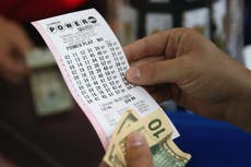 Winning ticket for $2bn Powerball jackpot revealed in California after delay in drawing