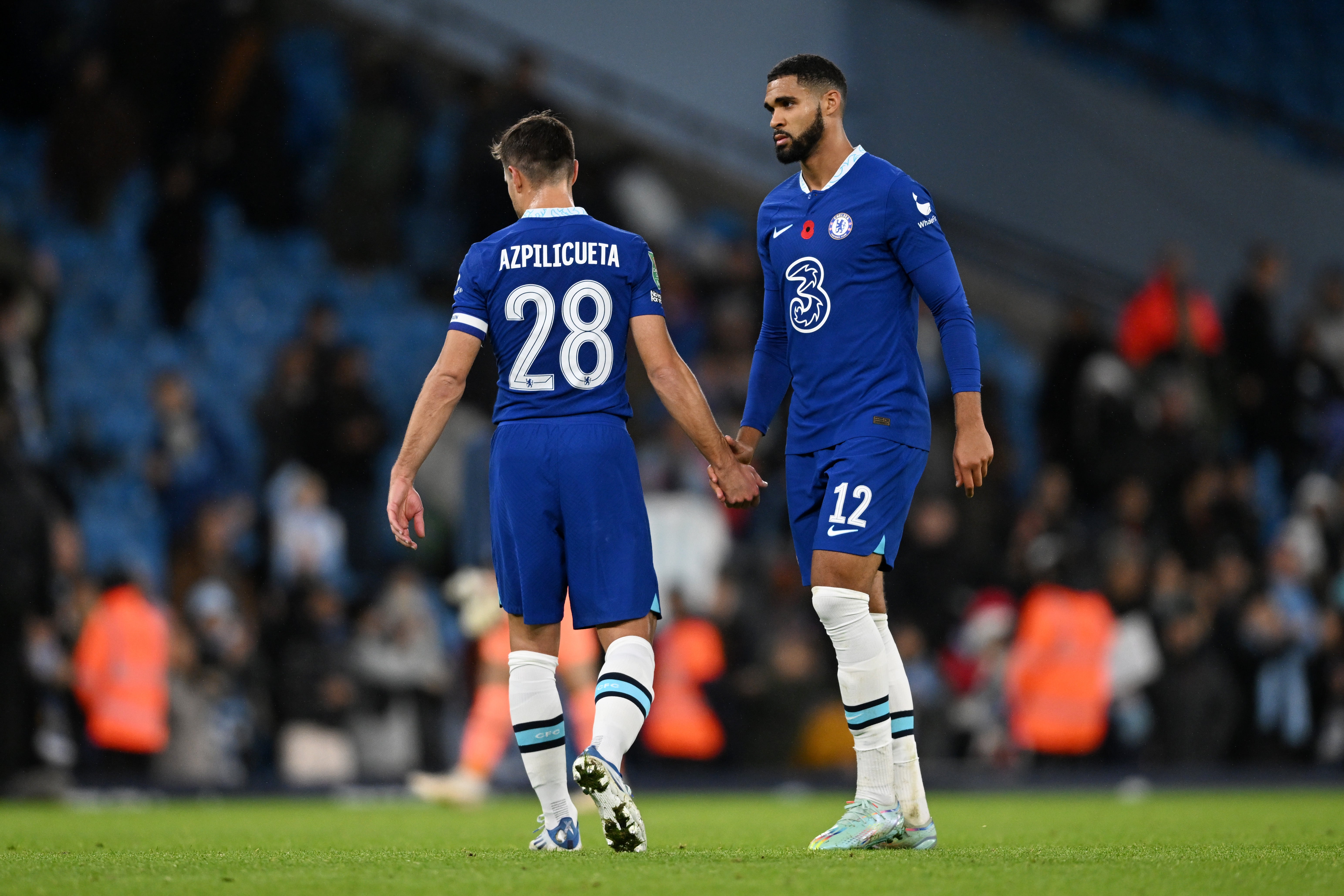 Cesar Azpilicueta and Ruben Loftus-Cheek of Chelsea look dejected