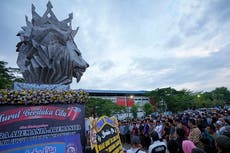 Thousands rally for justice after Indonesian stadium tragedy