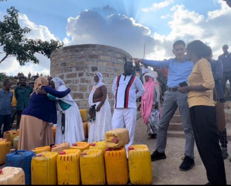 David Miliband speaks to community members at a village in east Ethiopia this week after travelling to the region to highlight the intense hunger crisis during Cop27