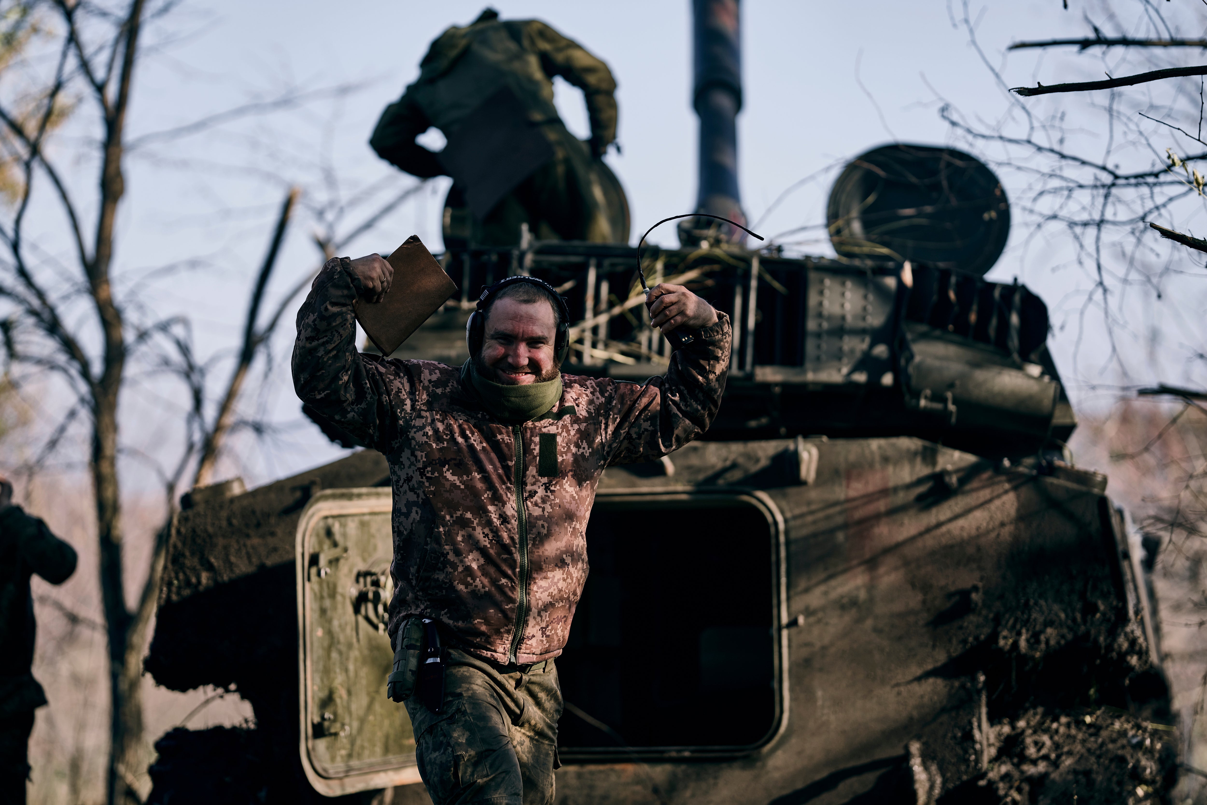 Ukrainian troops recapture first village in Kherson after Russia retreats