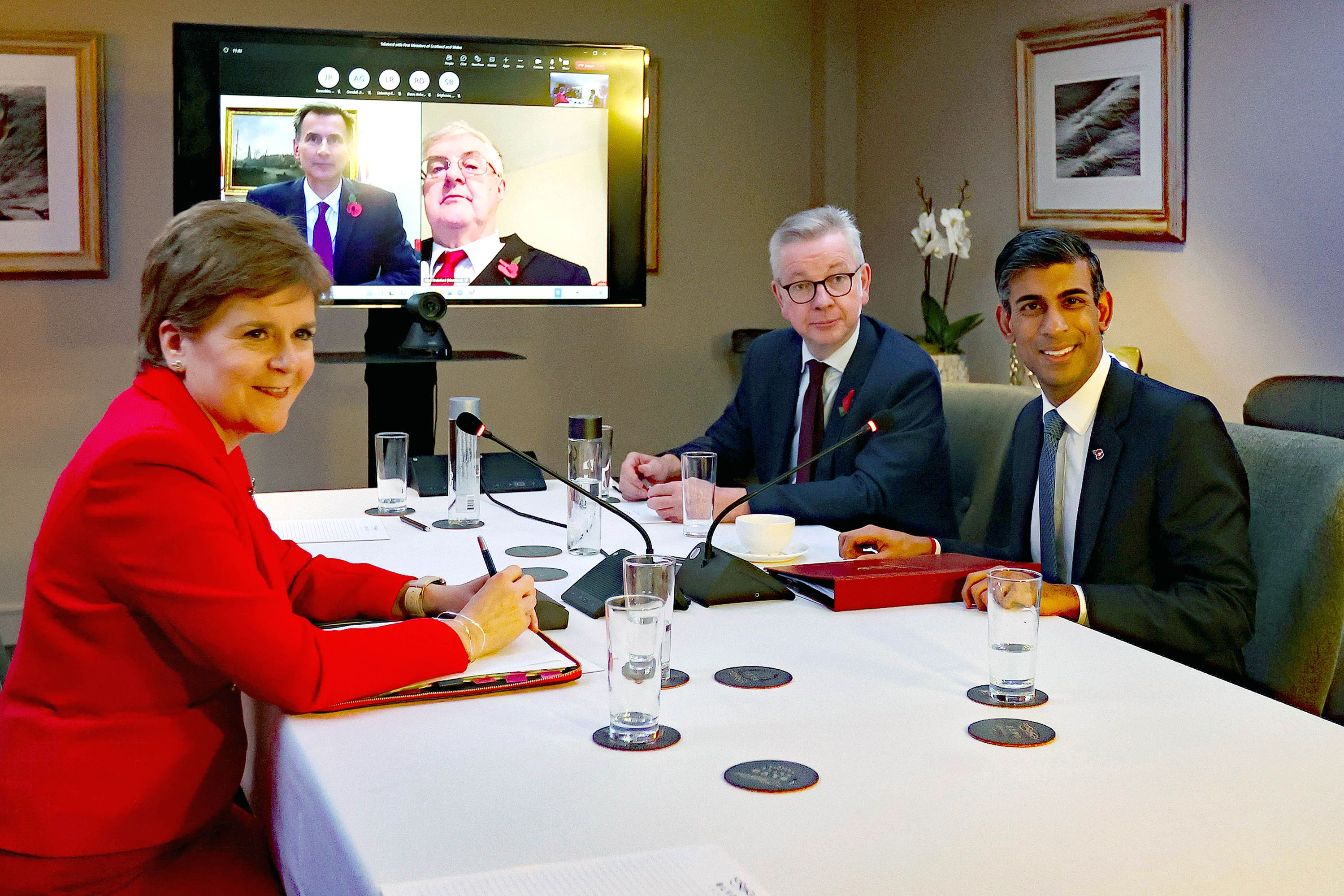 Scottish First Minister Nicola Sturgeon and Prime Minister Rishi Sunak met for the first time since the new Tory leader moved into Number 10 (Cameron Smith/PA)