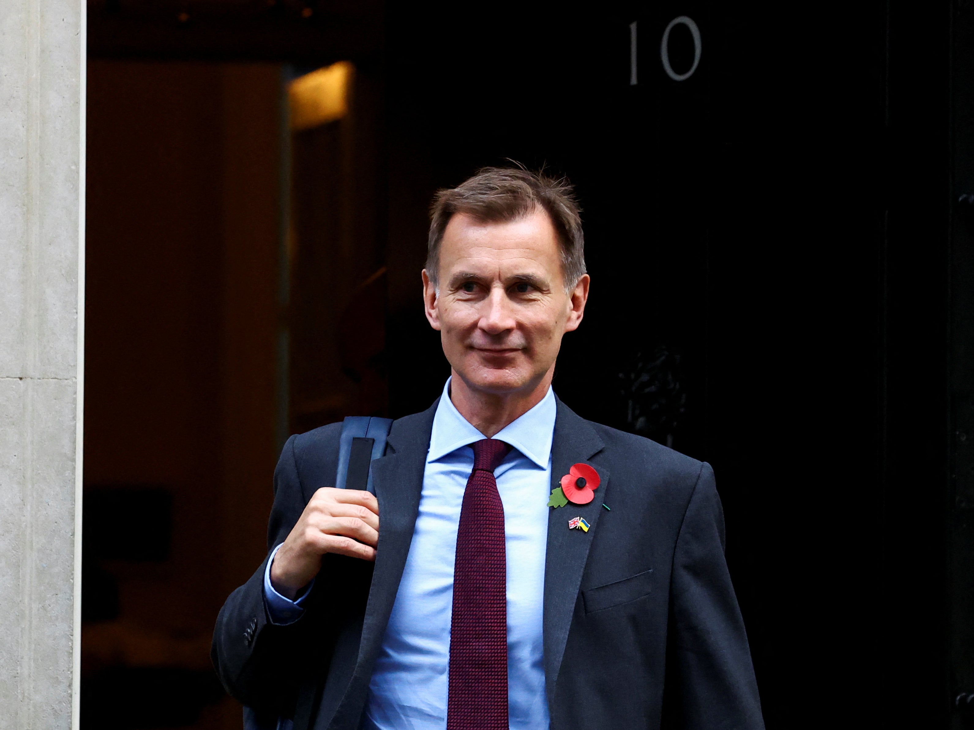 Jeremy Hunt will release his fiscal statement on 17 November