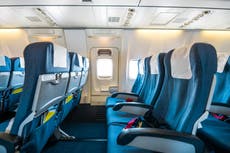 The great plane seat debate: To recline or not to recline?