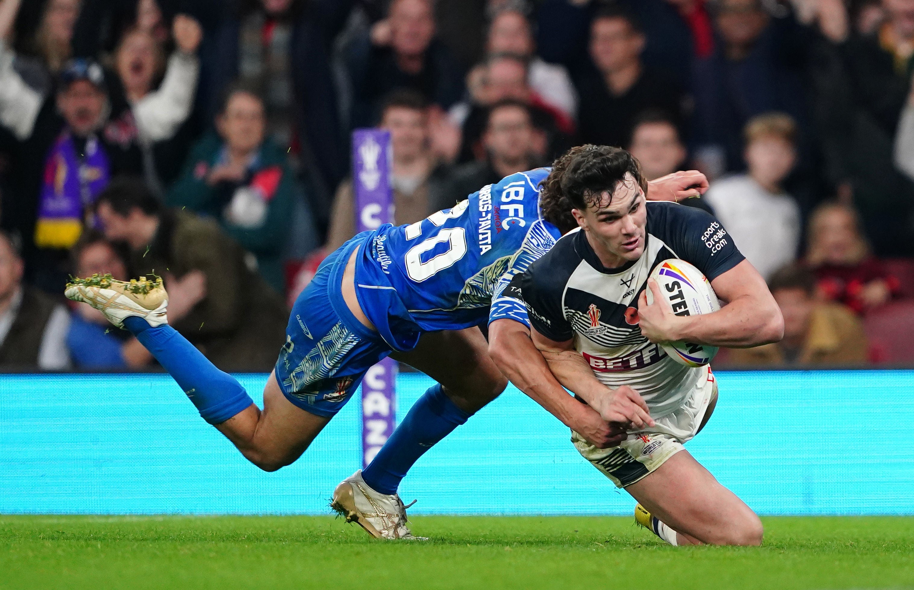 Herbie Farnworth scored a 70-metre try to draw England level at the death