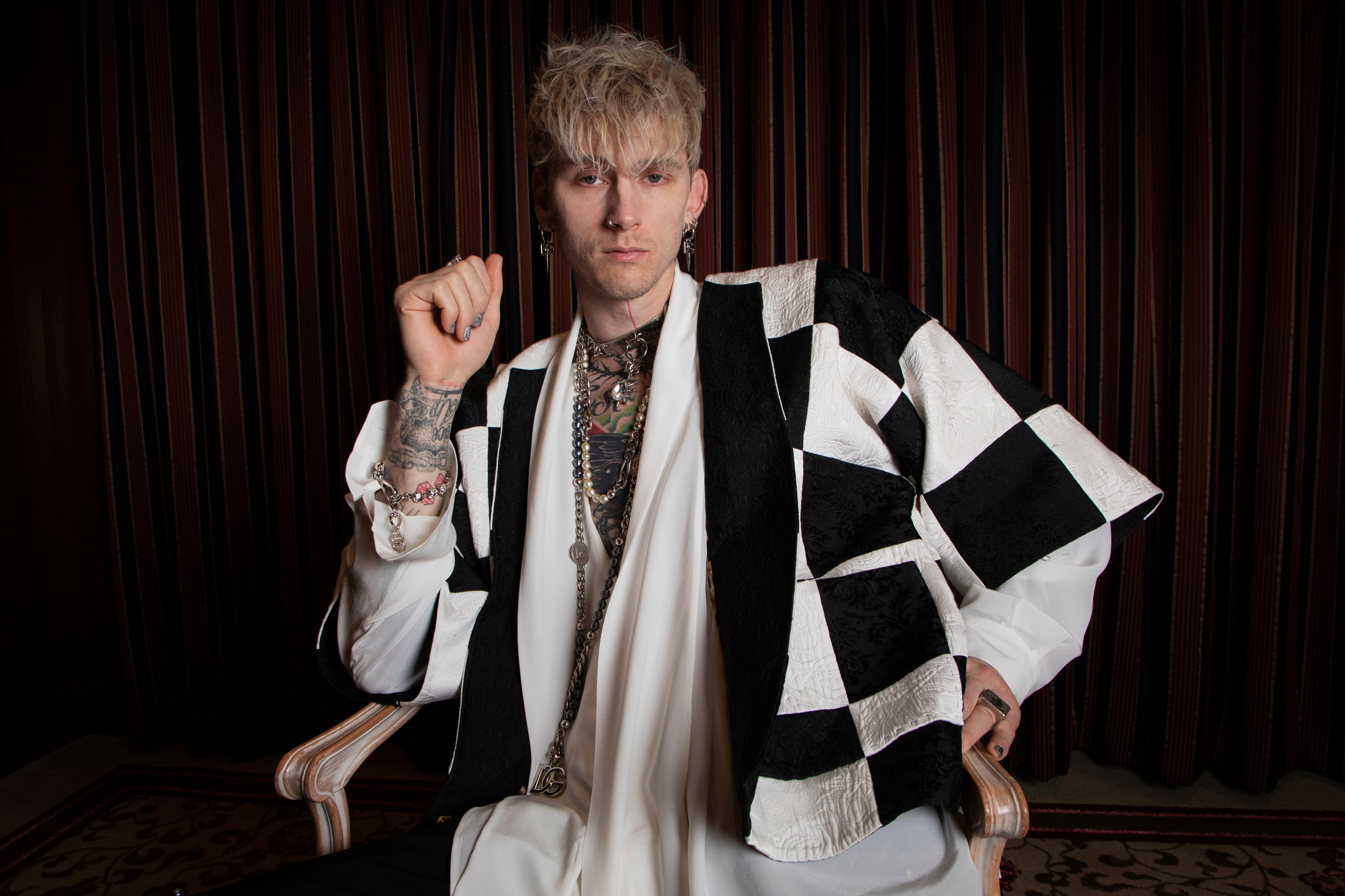 Film-Taurus-Machine Gun Kelly